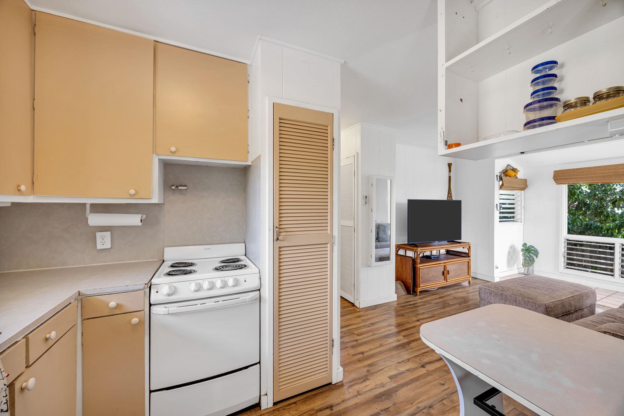 317  Kenolio Rd , Kihei home - photo 36 of 45