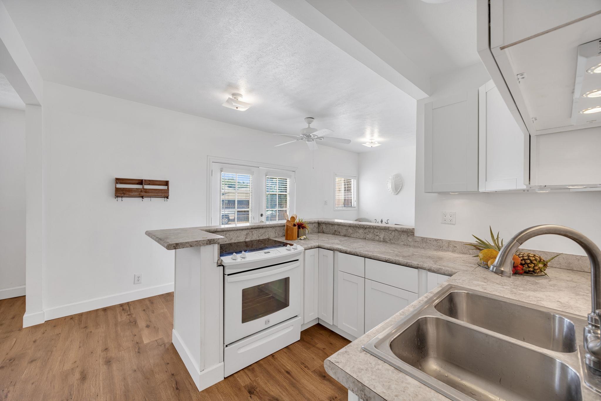 317  Kenolio Rd , Kihei home - photo 8 of 45