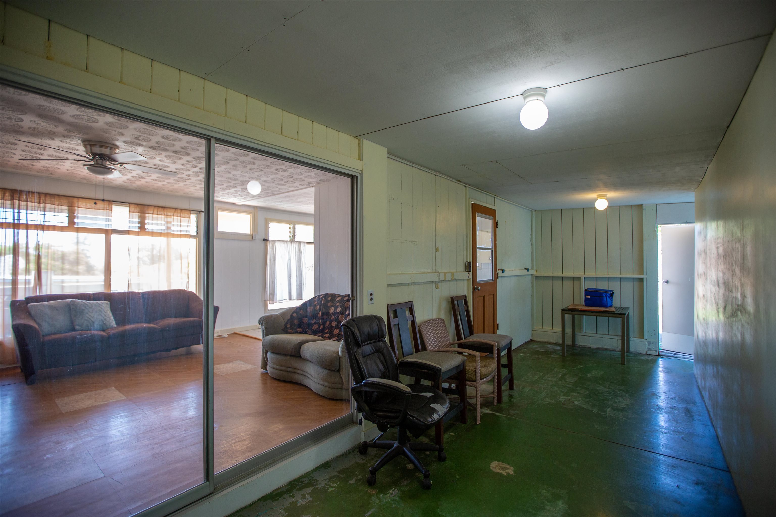 319  Leleihoku St , Wailuku home - photo 12 of 30