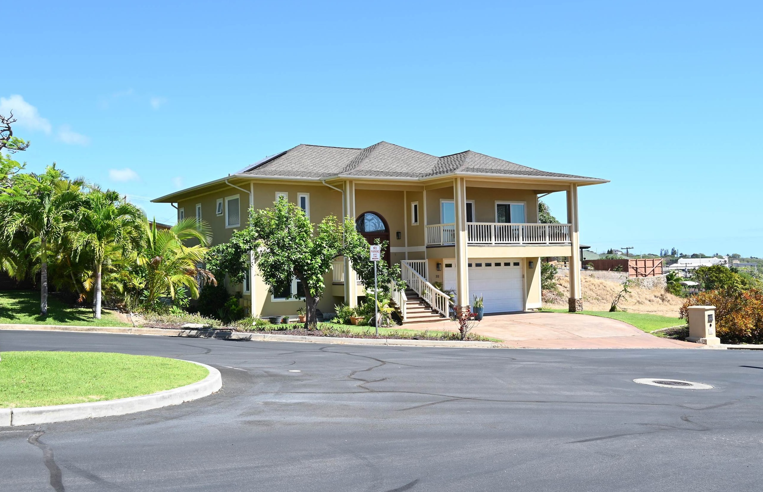 32  Kapueone Pl Maui Lani, Wailuku home - photo 2 of 31