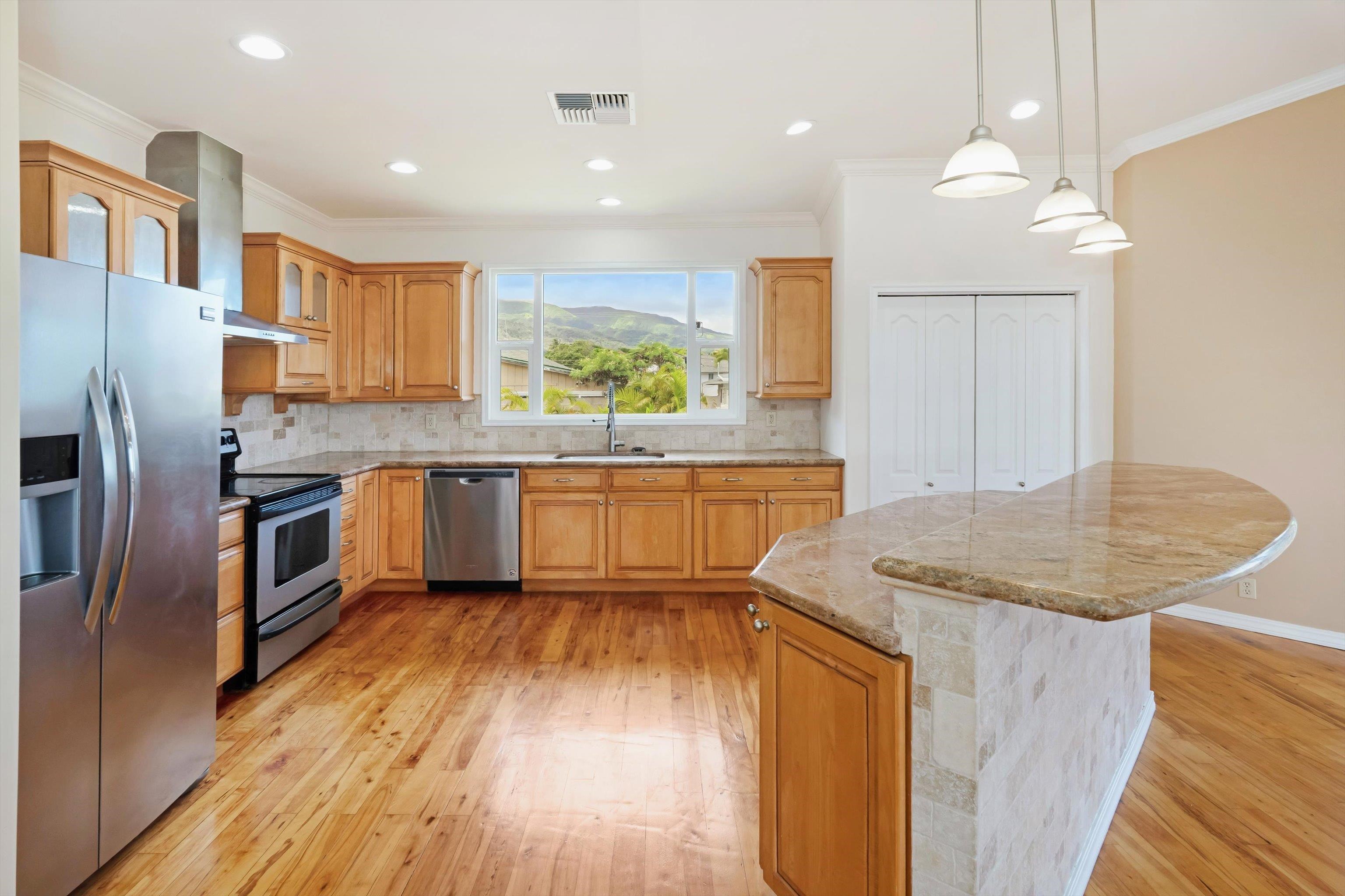 32  Kapueone Pl Maui Lani, Wailuku home - photo 12 of 50