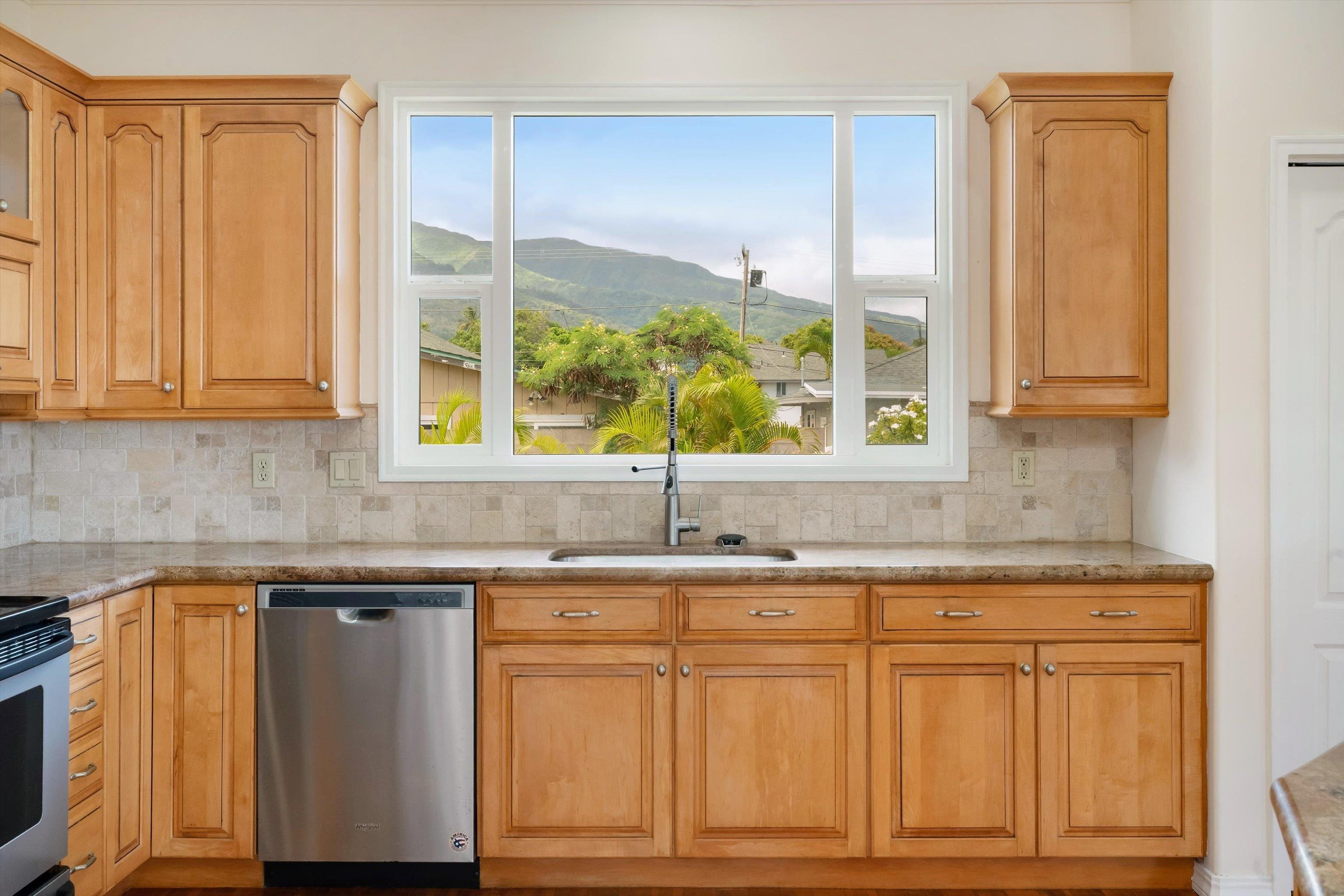 32  Kapueone Pl Maui Lani, Wailuku home - photo 28 of 50