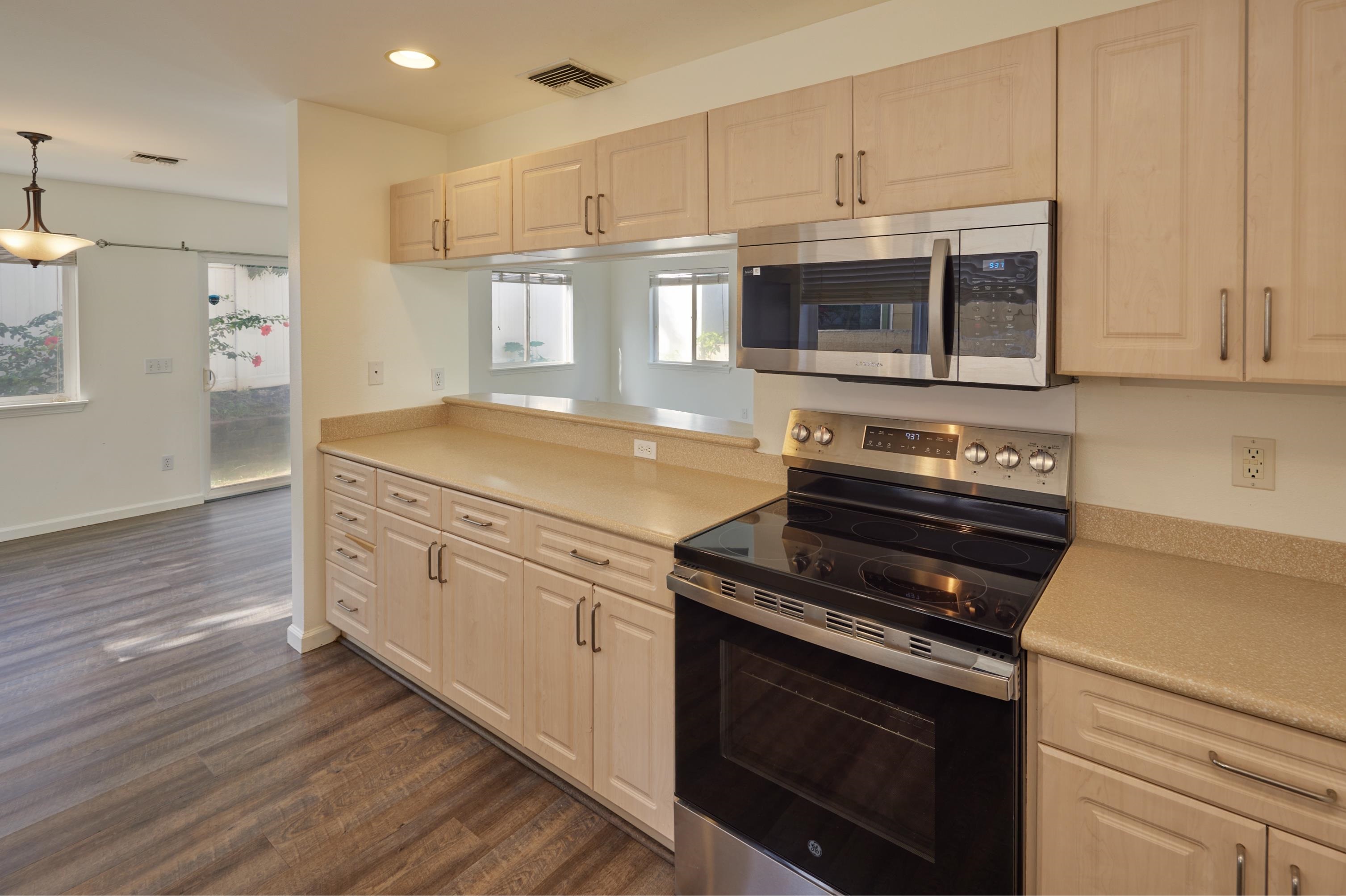 32  E Makahehi Pl Maui Lani, Kahului home - photo 8 of 38