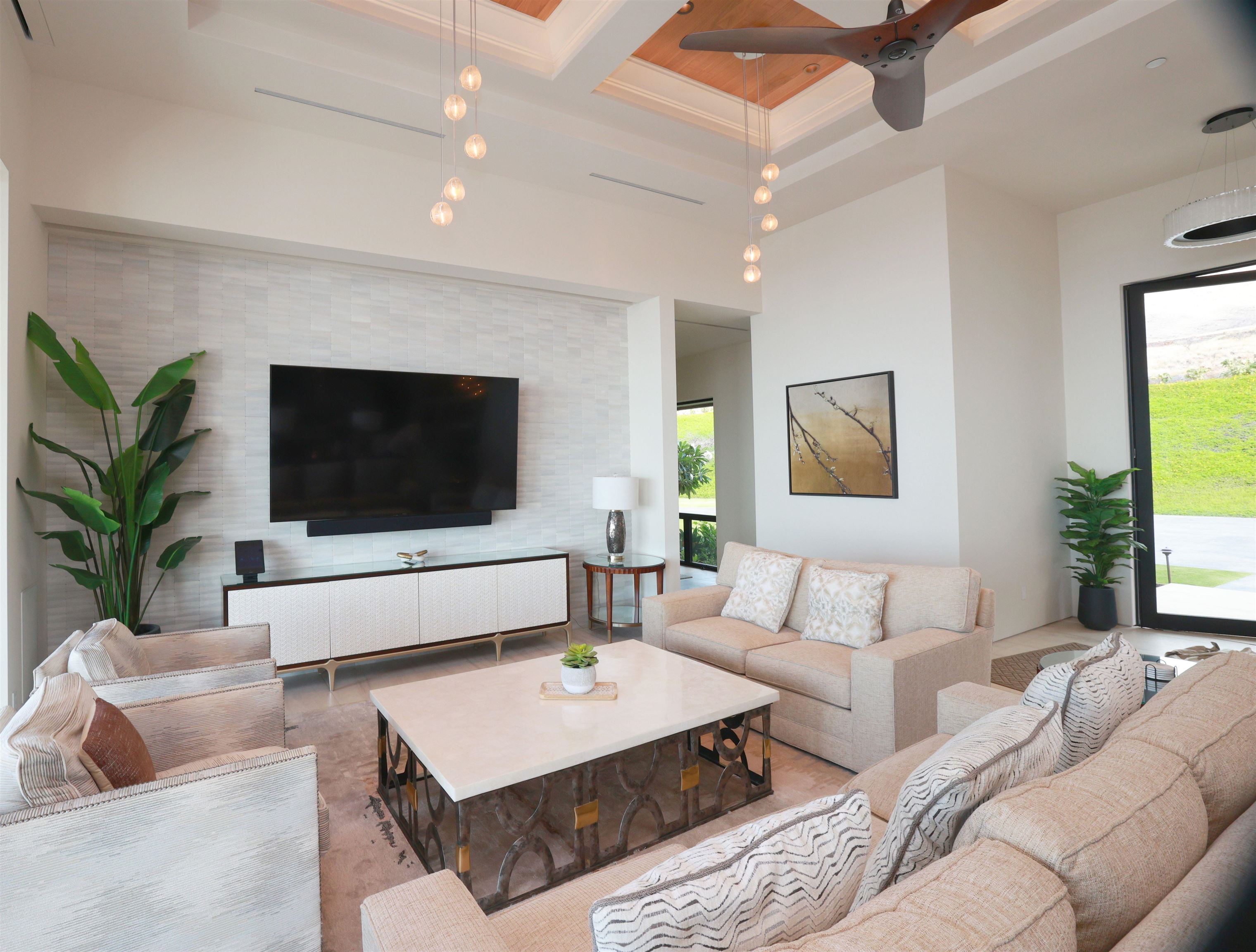 320  Luawai St Olowalu, Olowalu home - photo 8 of 33