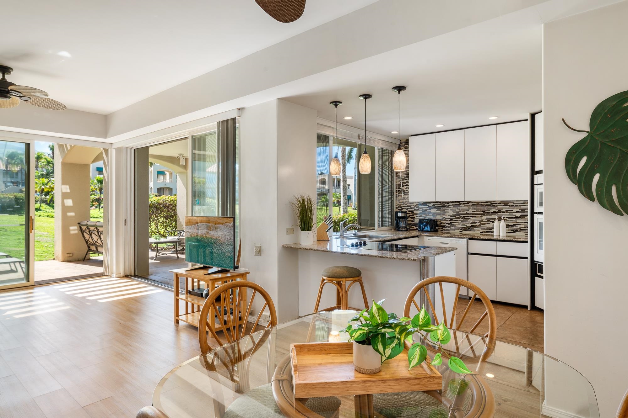 Palms at Wailea I condo # 1207, Kihei, Hawaii - photo 3 of 42