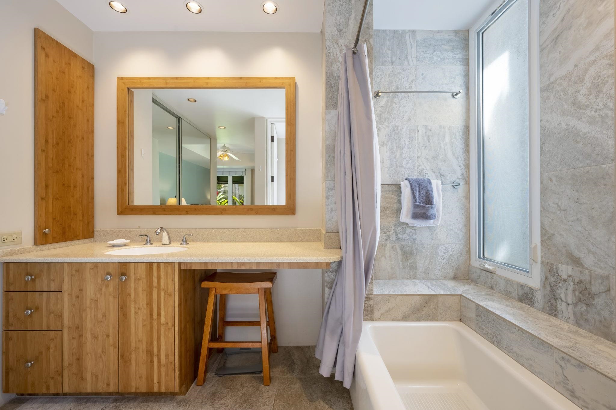 Palms at Wailea I condo # 1209, Kihei, Hawaii - photo 15 of 30