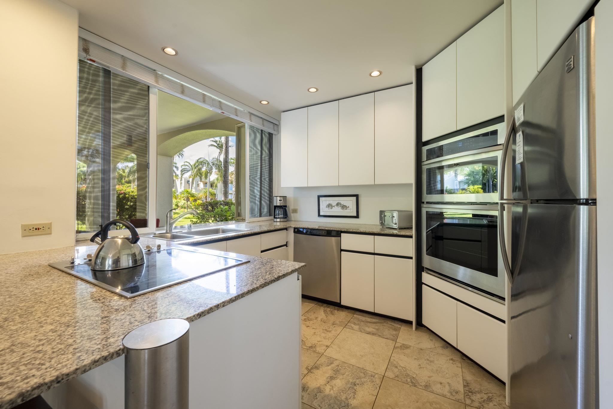 Palms at Wailea I condo # 1209, Kihei, Hawaii - photo 6 of 30