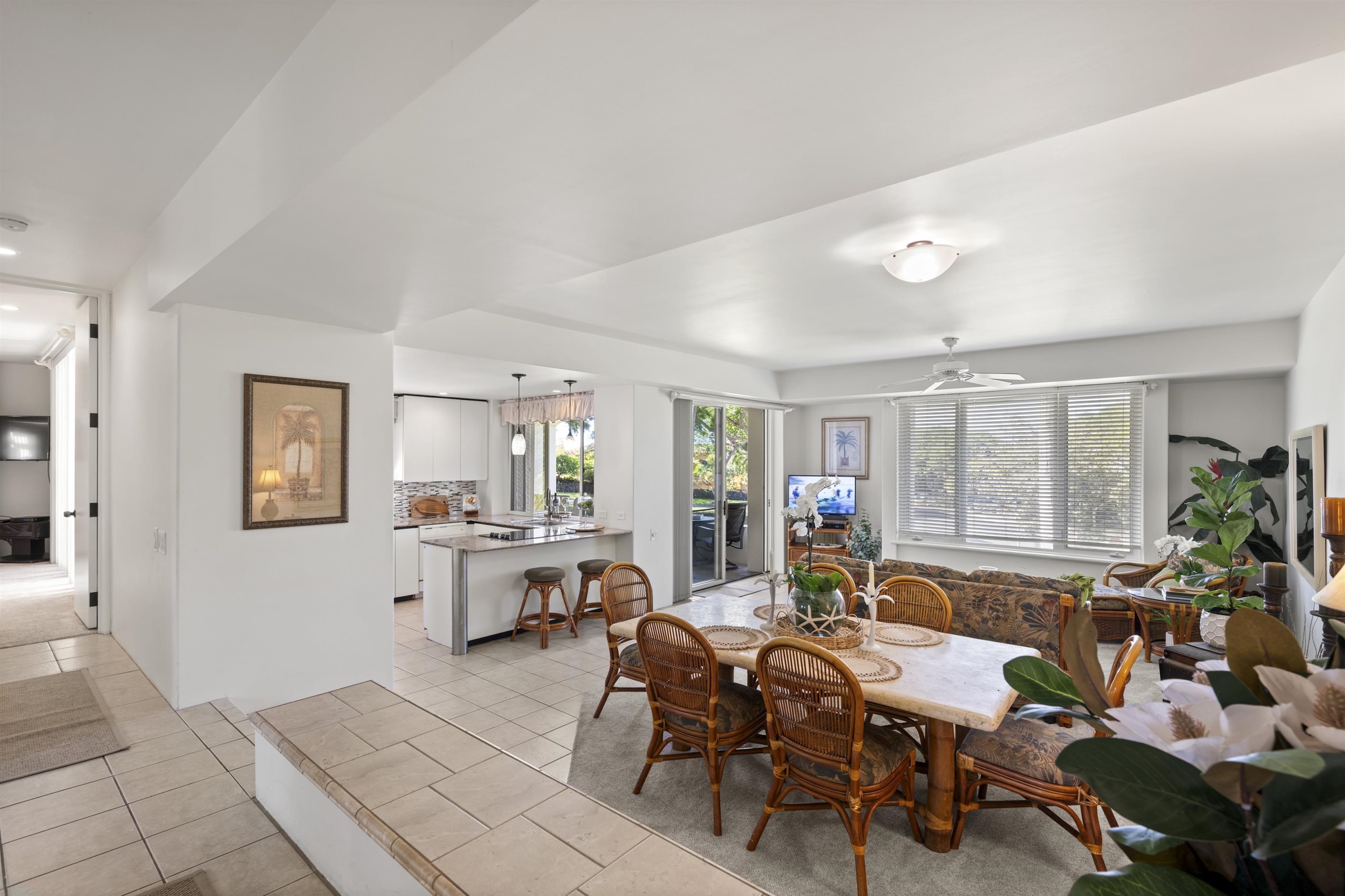 Palms at Wailea I condo # 1605, Kihei, Hawaii - photo 7 of 32