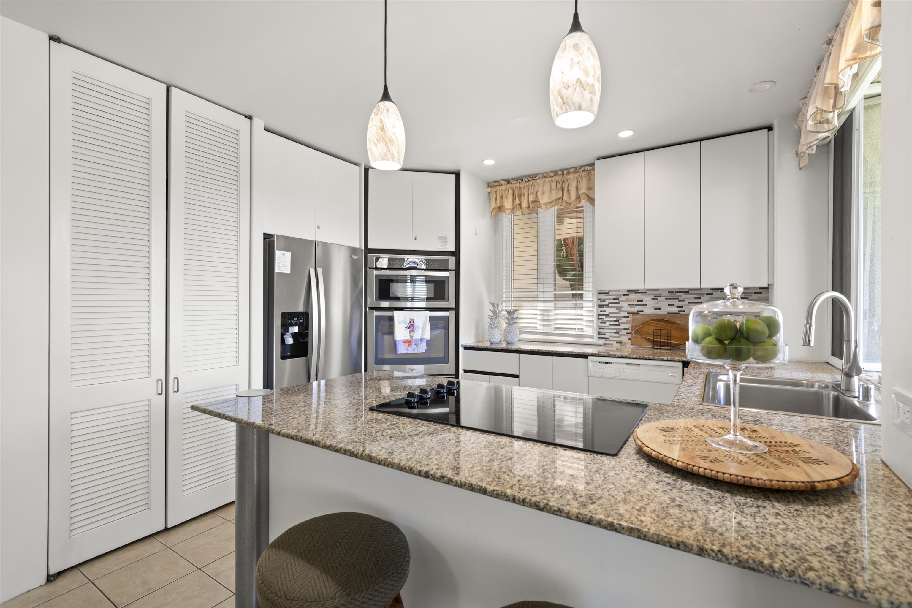 Palms at Wailea I condo # 1605, Kihei, Hawaii - photo 9 of 32