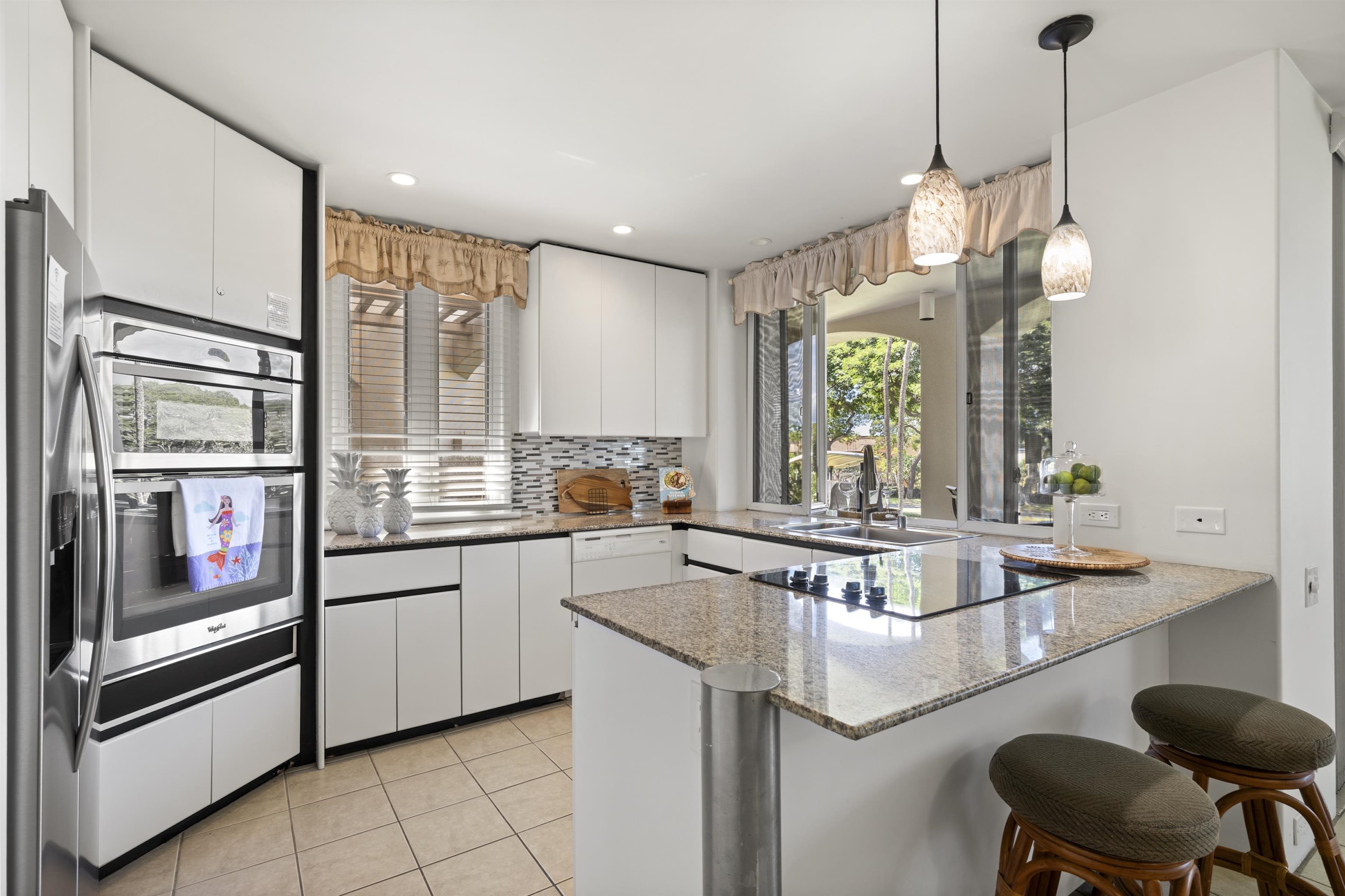 Palms at Wailea I condo # 1605, Kihei, Hawaii - photo 10 of 32