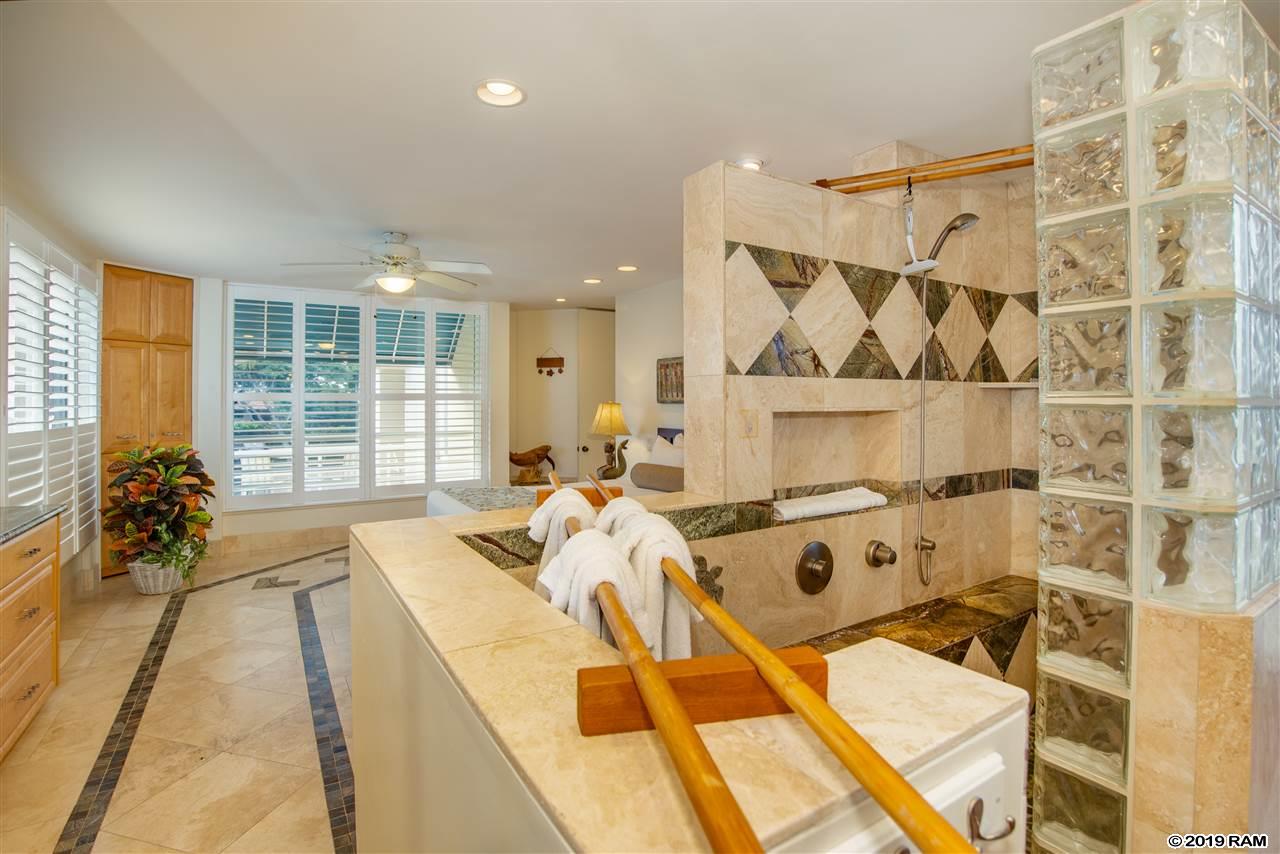 Palms at Wailea I condo # 1806, Kihei, Hawaii - photo 13 of 27