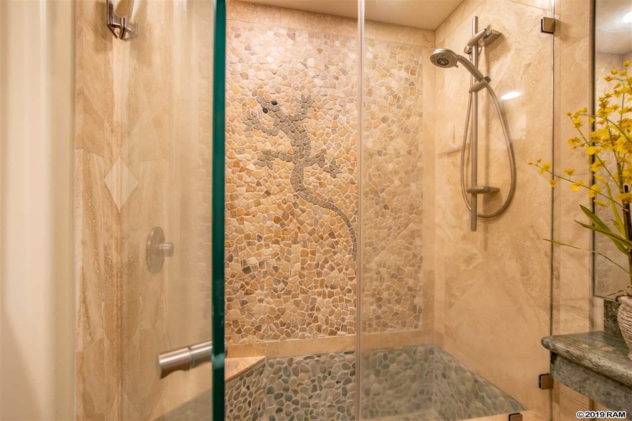 Palms at Wailea I condo # 1806, Kihei, Hawaii - photo 8 of 27