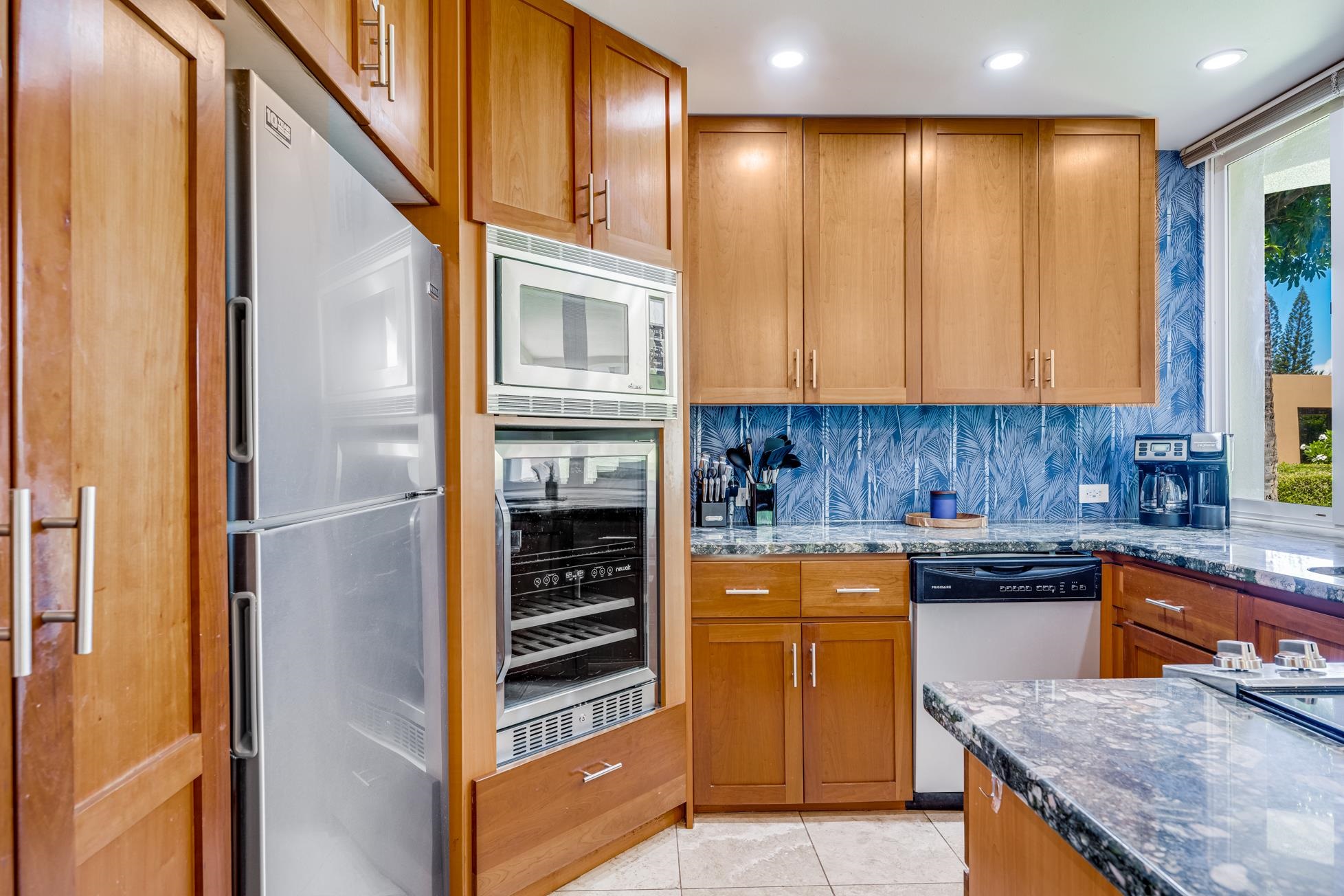 Palms at Wailea I condo # 2105, Kihei, Hawaii - photo 3 of 46