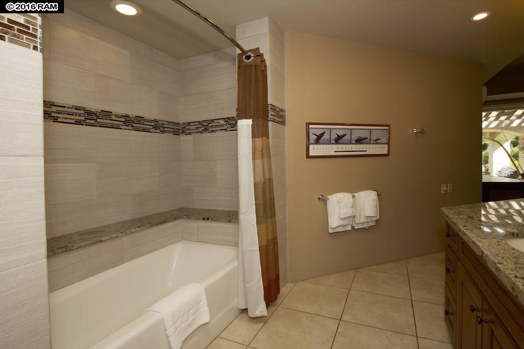 Palms at Wailea I condo # 805, Kihei, Hawaii - photo 20 of 28