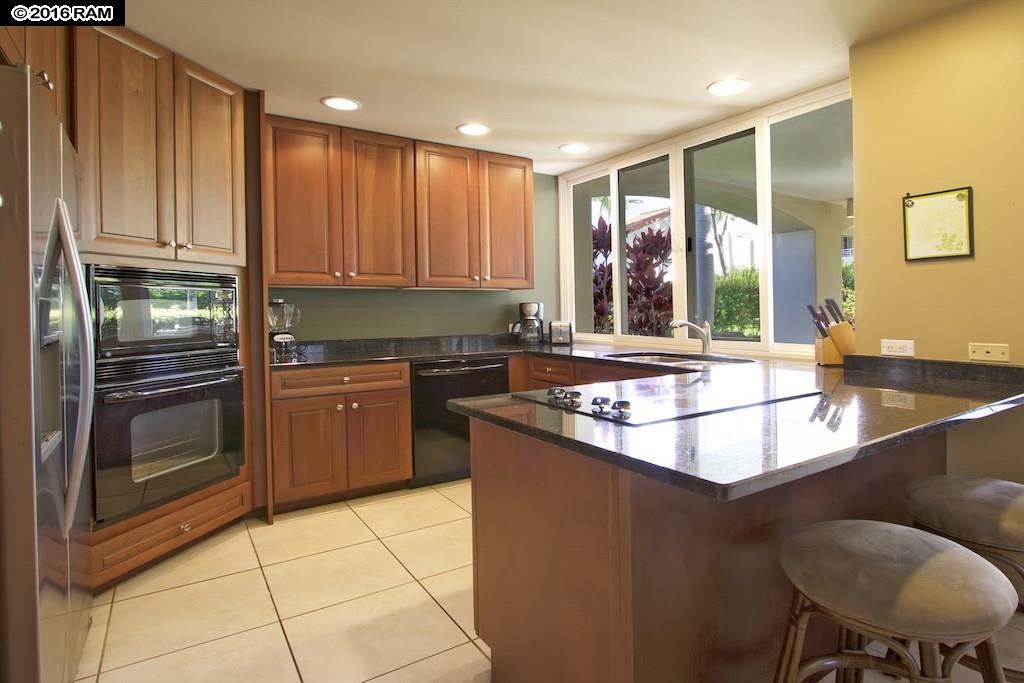 Palms at Wailea I condo # 805, Kihei, Hawaii - photo 4 of 28