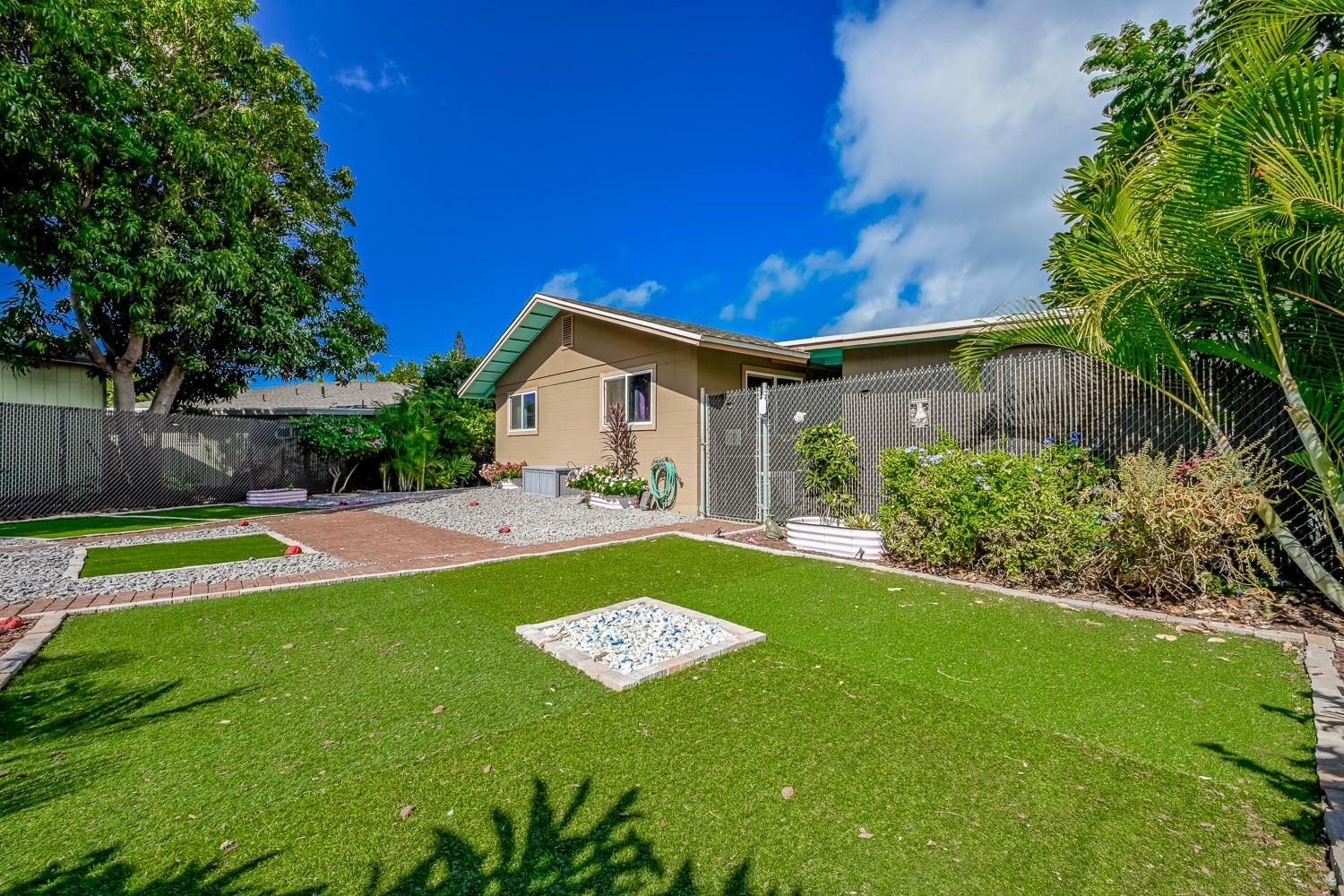 321  Kenolio Rd Kihei, Kihei home - photo 29 of 36