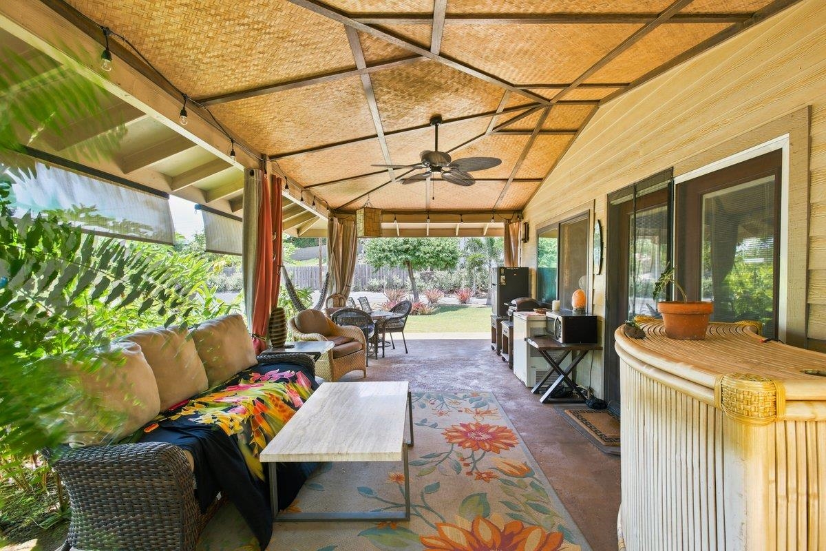 3248  Akala Dr , Maui Meadows home - photo 36 of 45