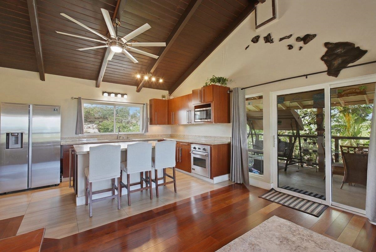 3248  Akala Dr , Maui Meadows home - photo 5 of 45