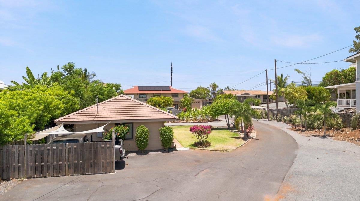 3248  Akala Dr , Maui Meadows home - photo 42 of 45