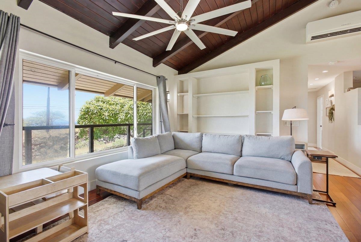 3248  Akala Dr , Maui Meadows home - photo 8 of 45