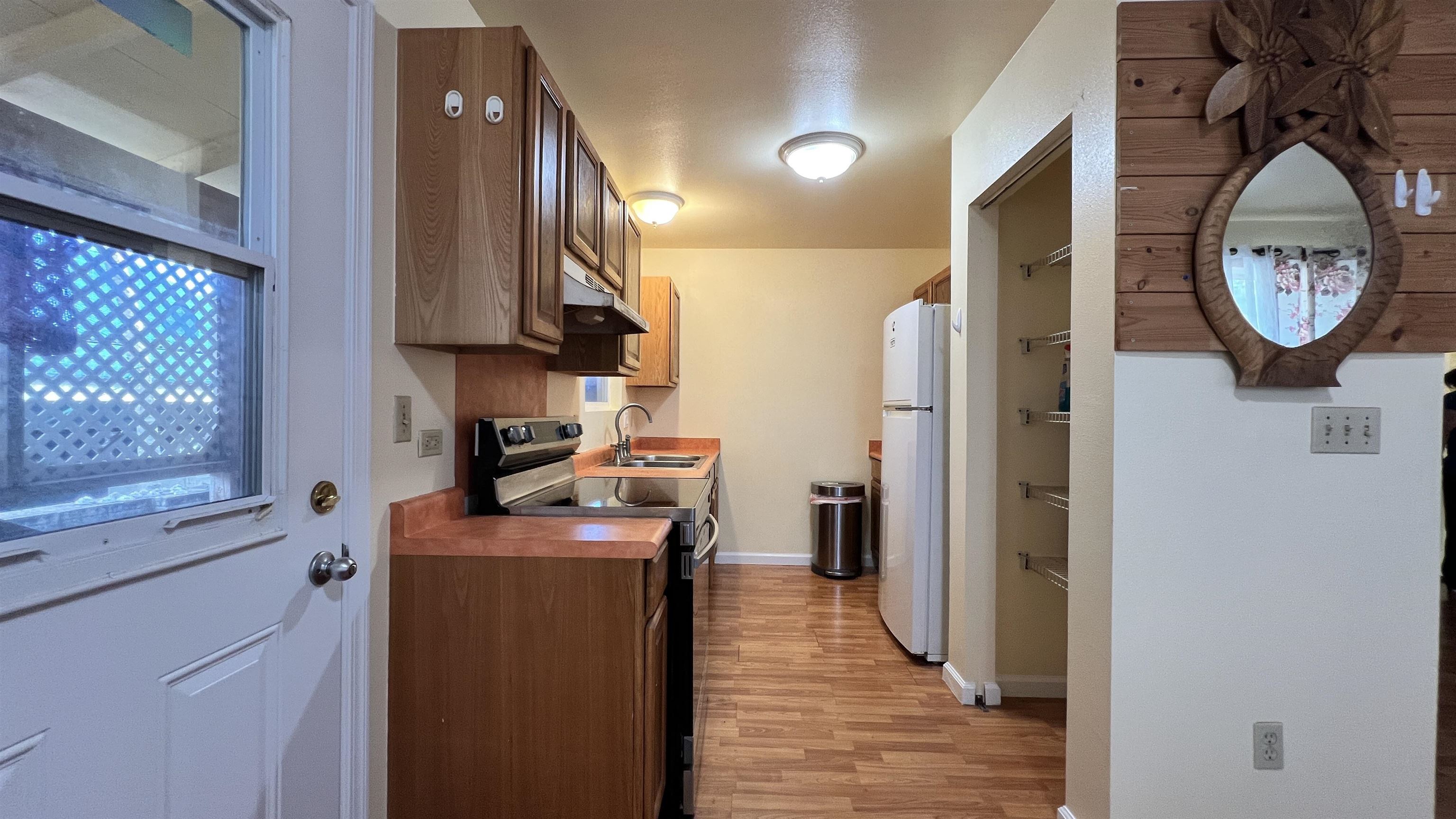 325  Gay St , Lanai home - photo 4 of 10