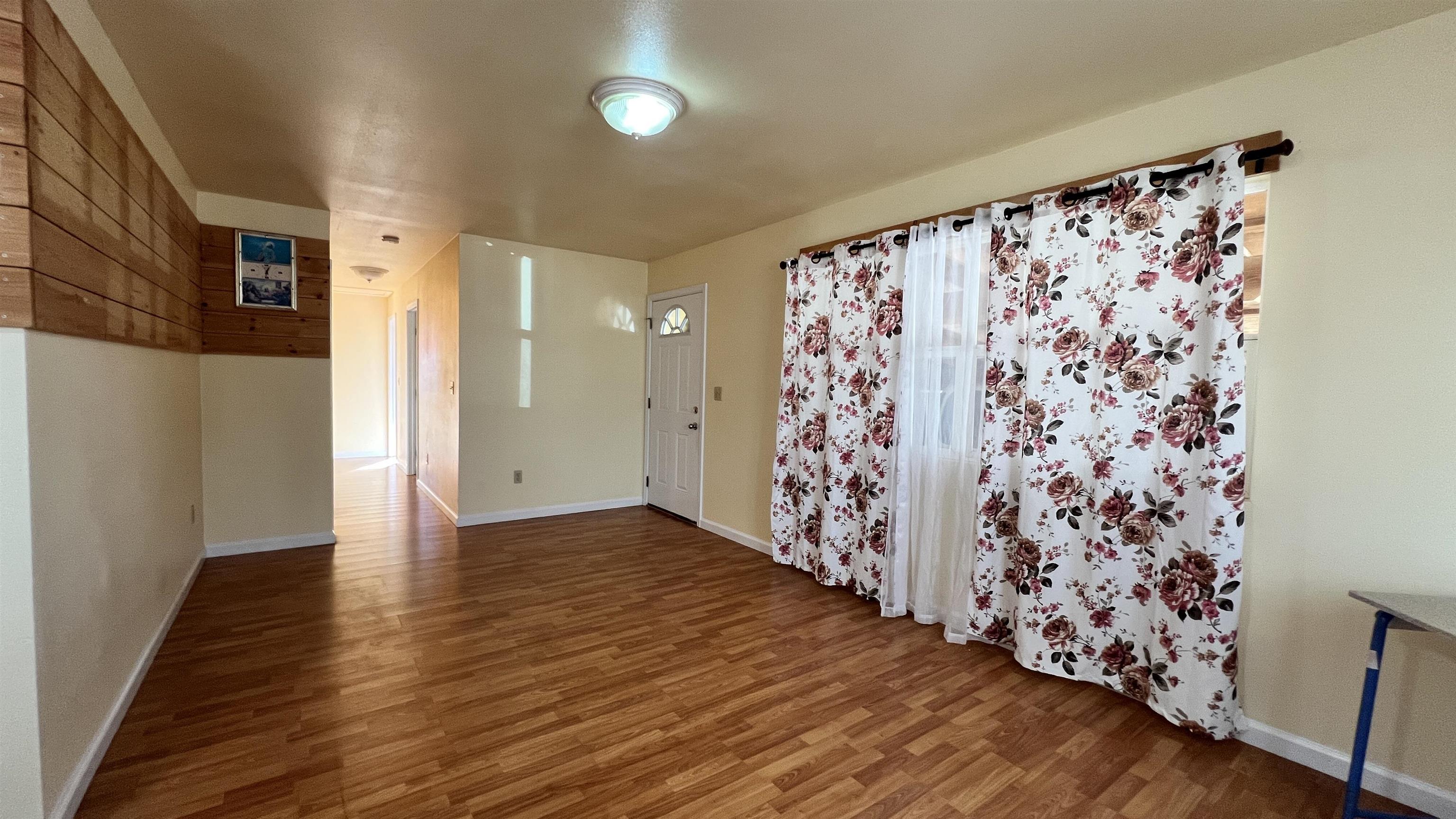 325  Gay St , Lanai home - photo 6 of 10