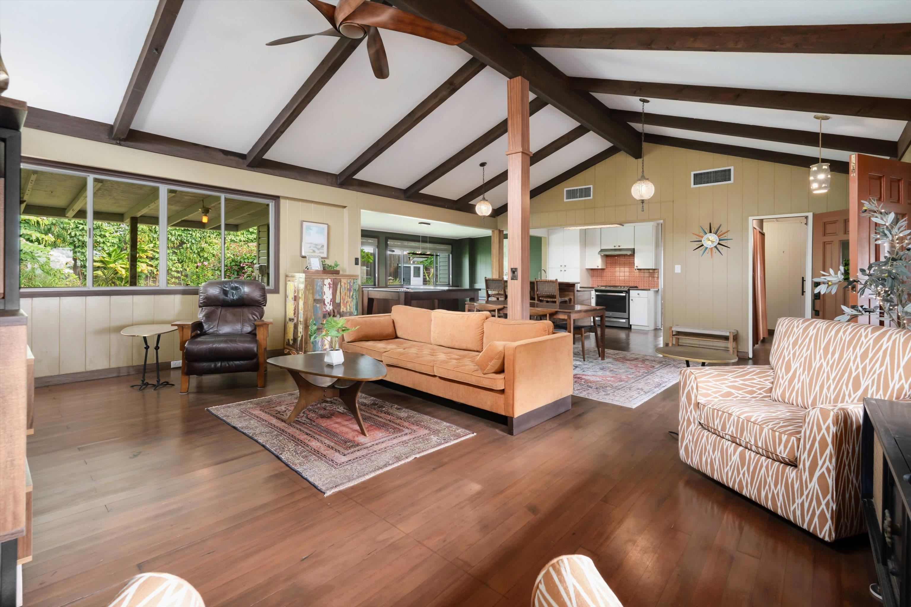 325  Kiele St , Wailuku home - photo 16 of 50