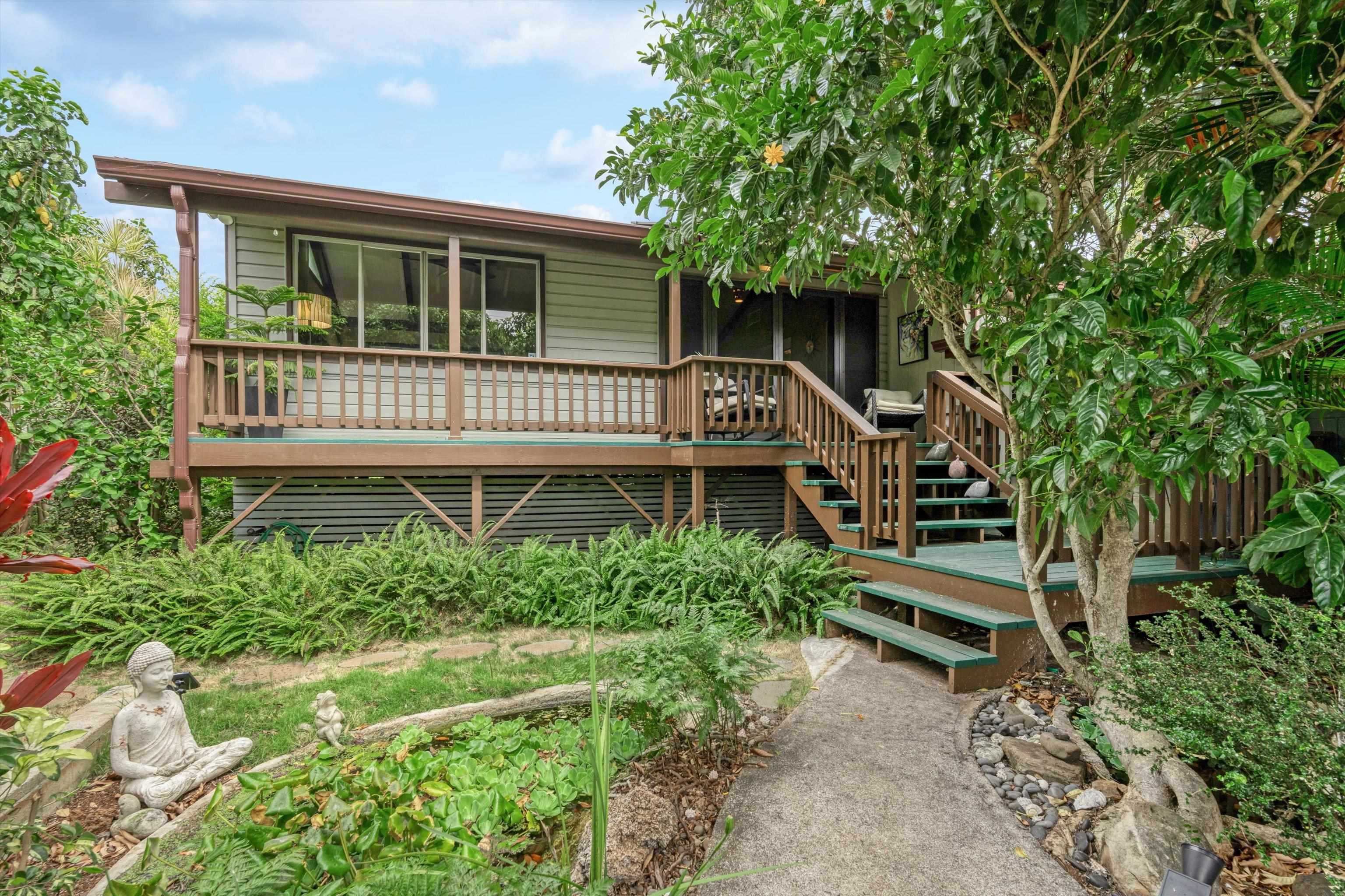 325  Kiele St , Wailuku home - photo 32 of 50