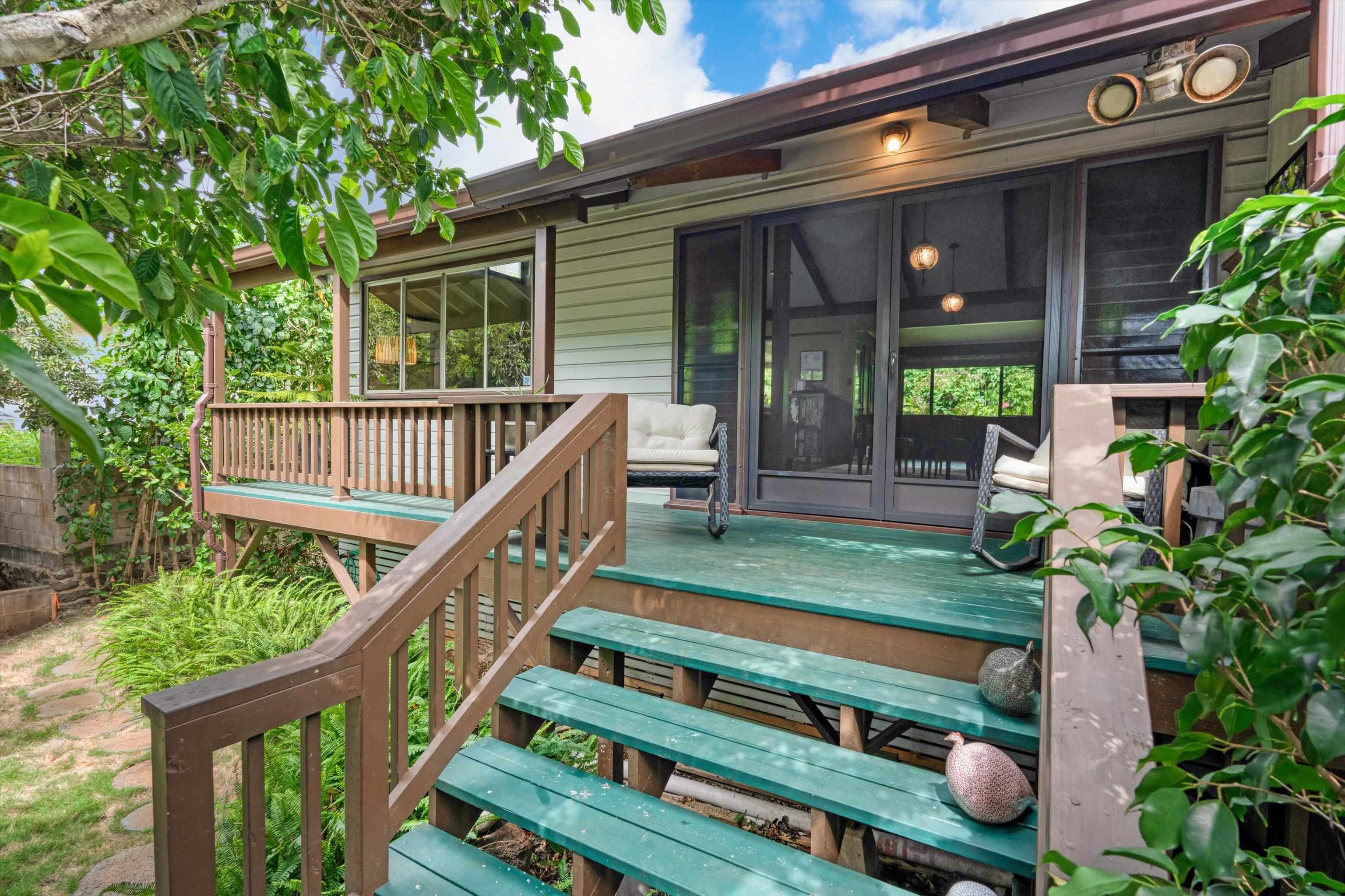325  Kiele St , Wailuku home - photo 33 of 50