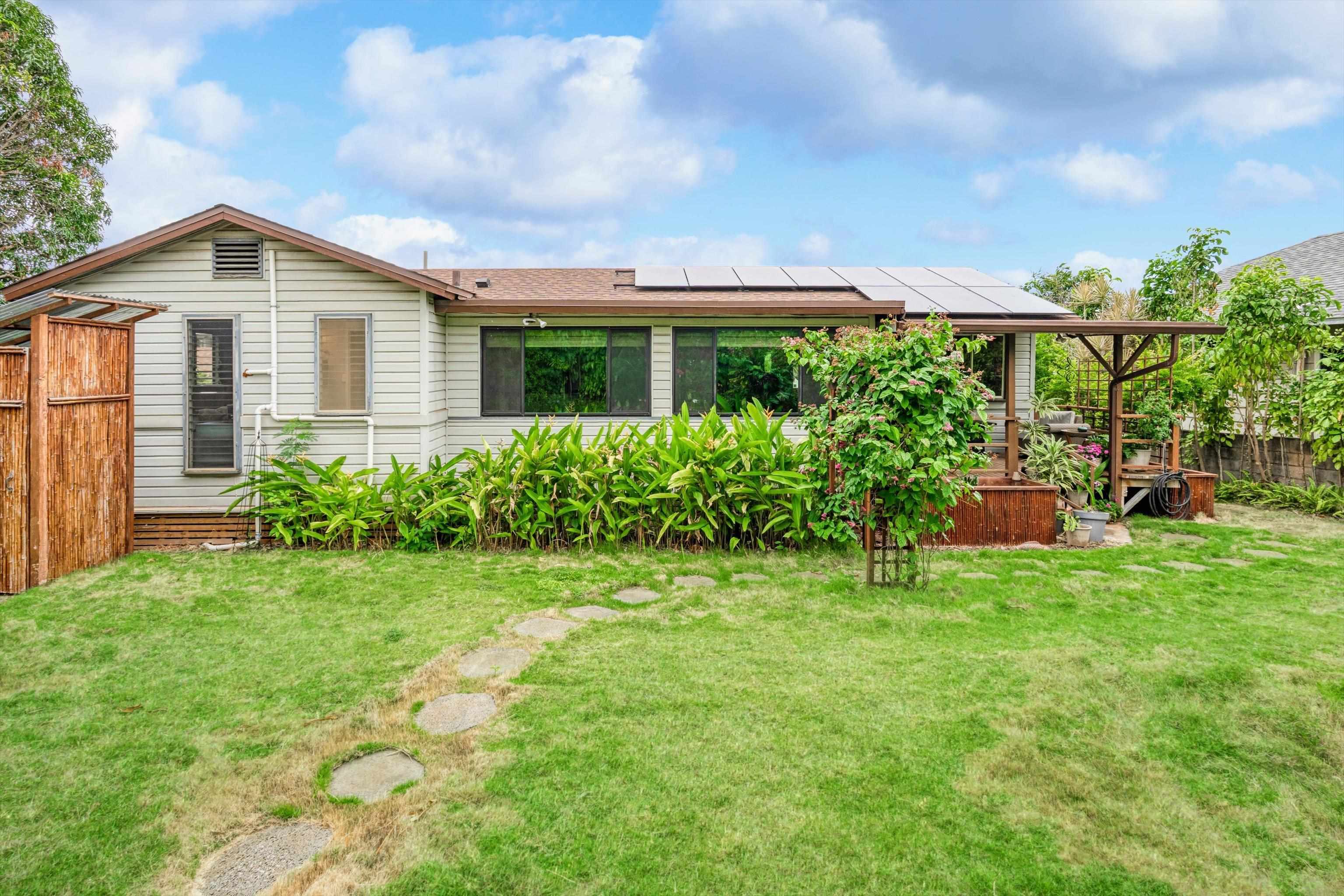 325  Kiele St , Wailuku home - photo 42 of 50