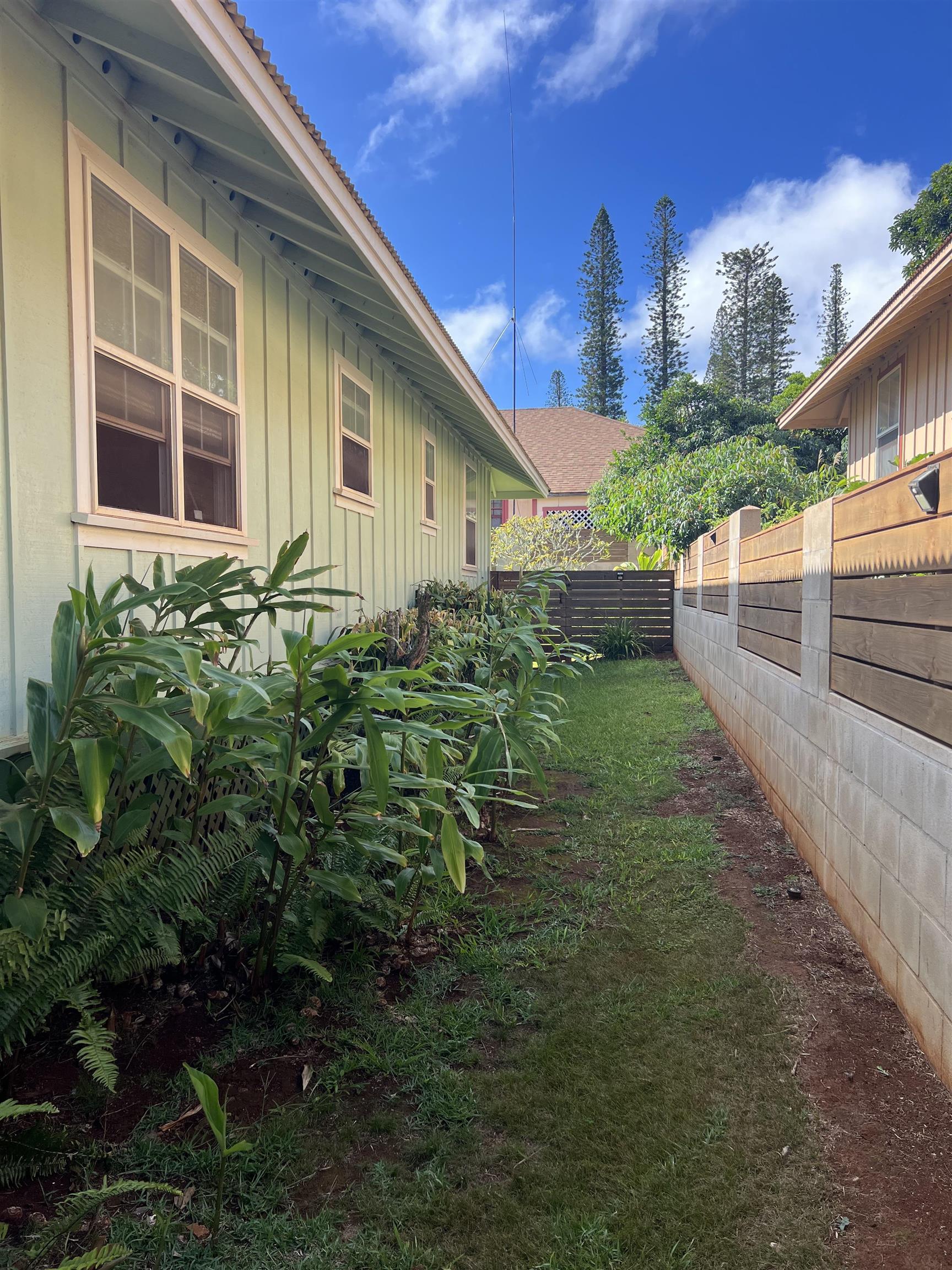 325  Thirteenth St , Lanai home - photo 16 of 37