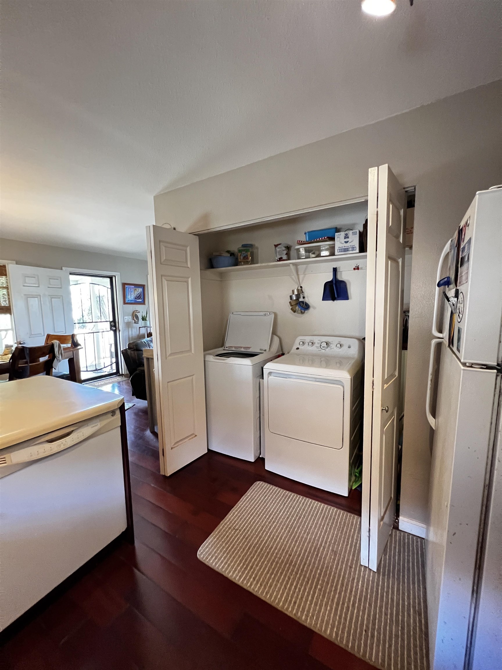 325  Thirteenth St , Lanai home - photo 21 of 40