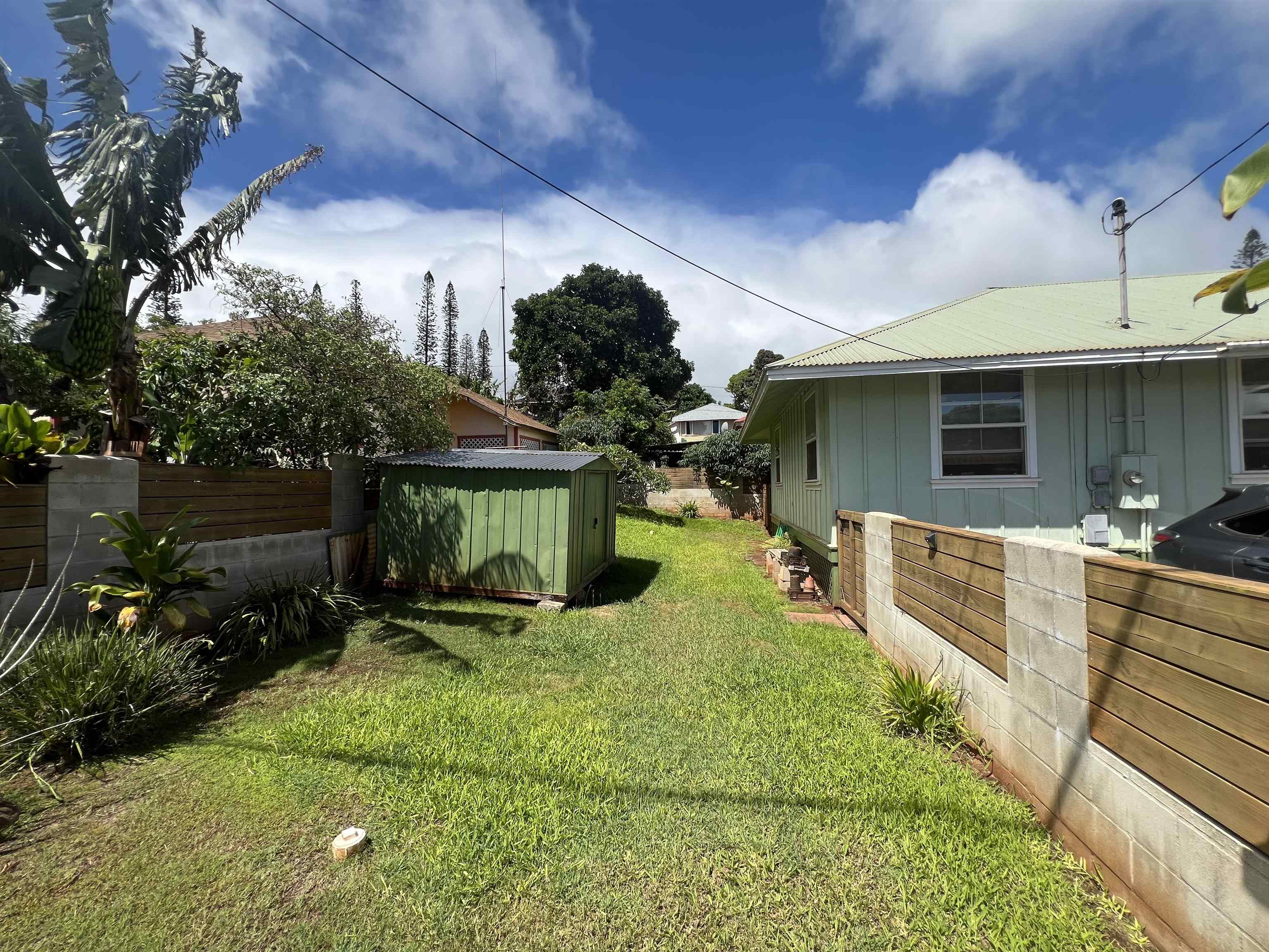 325  Thirteenth St , Lanai home - photo 7 of 37