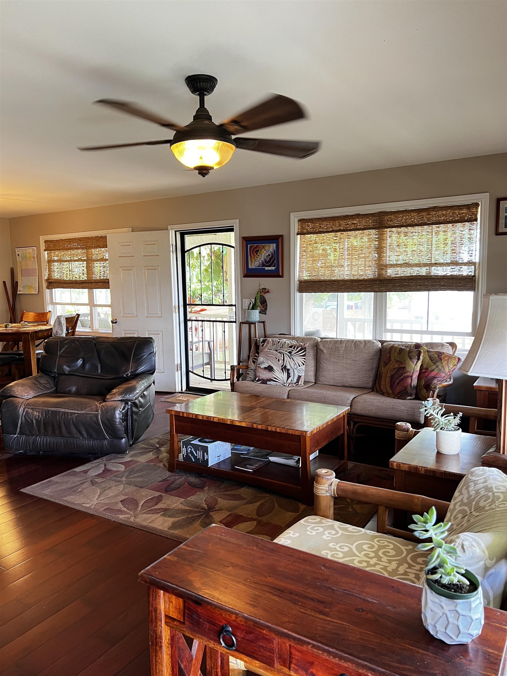 325  Thirteenth St , Lanai home - photo 8 of 40