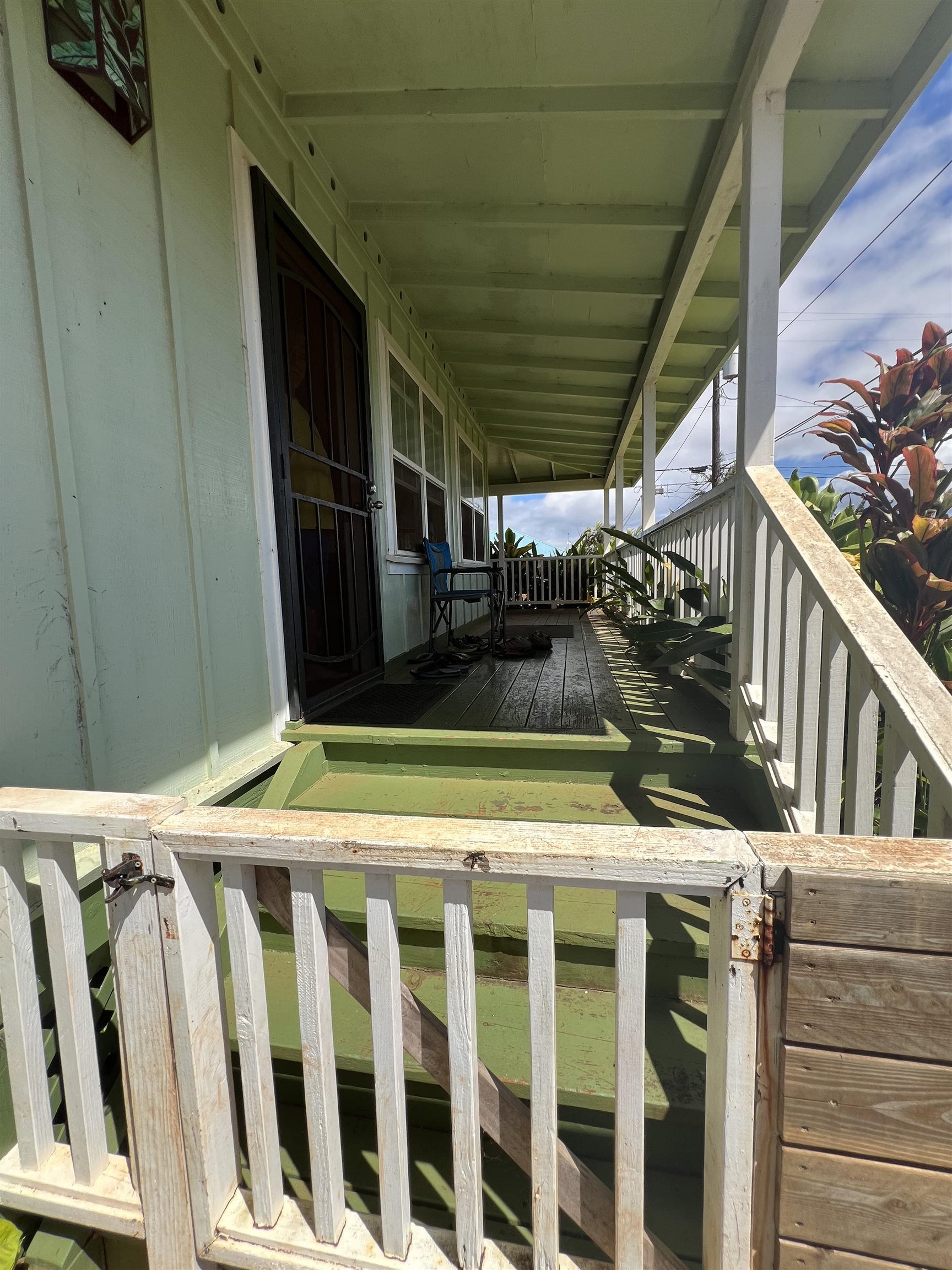 325  Thirteenth St , Lanai home - photo 9 of 37