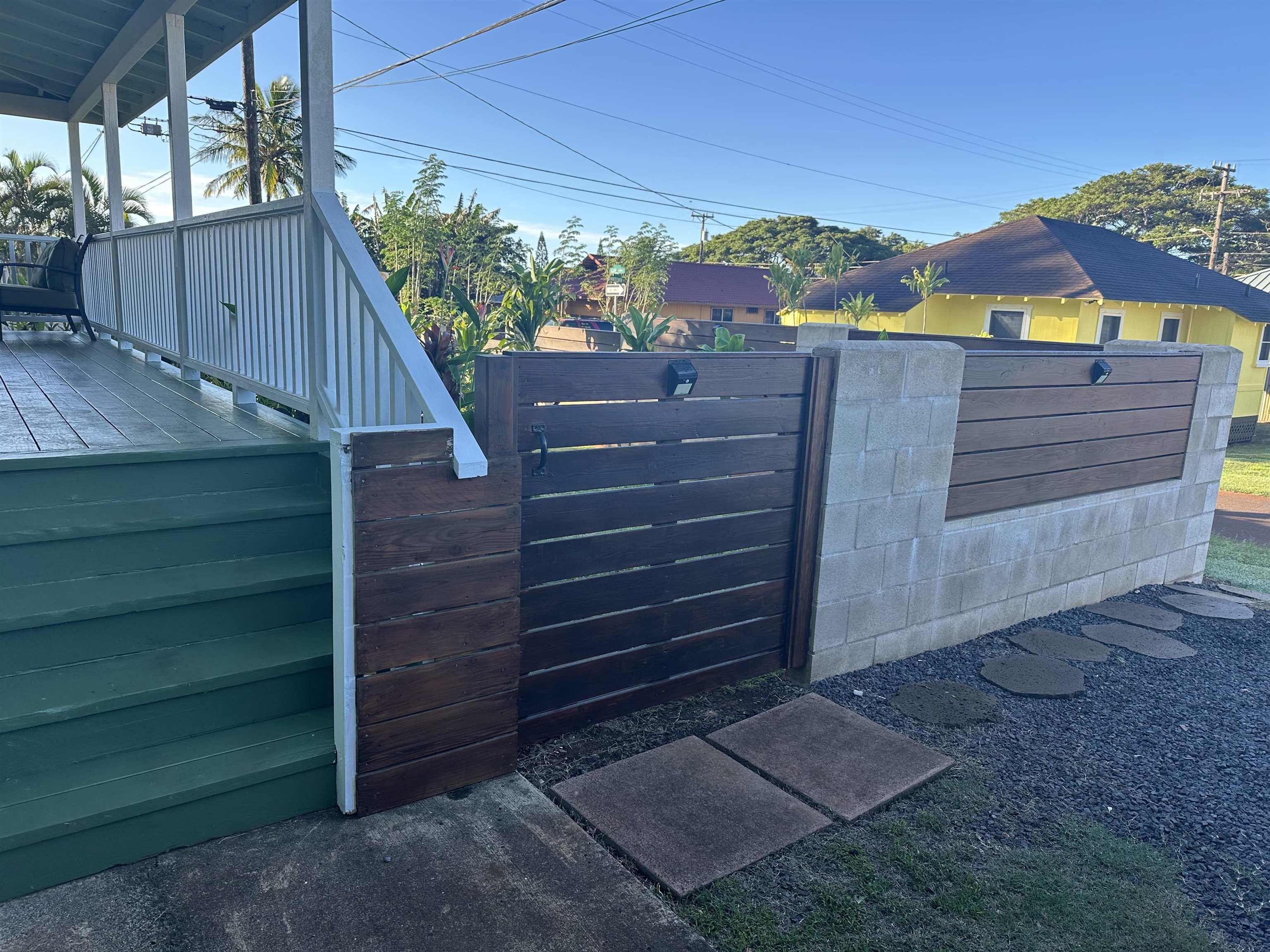 325  Thirteenth St , Lanai home - photo 10 of 40