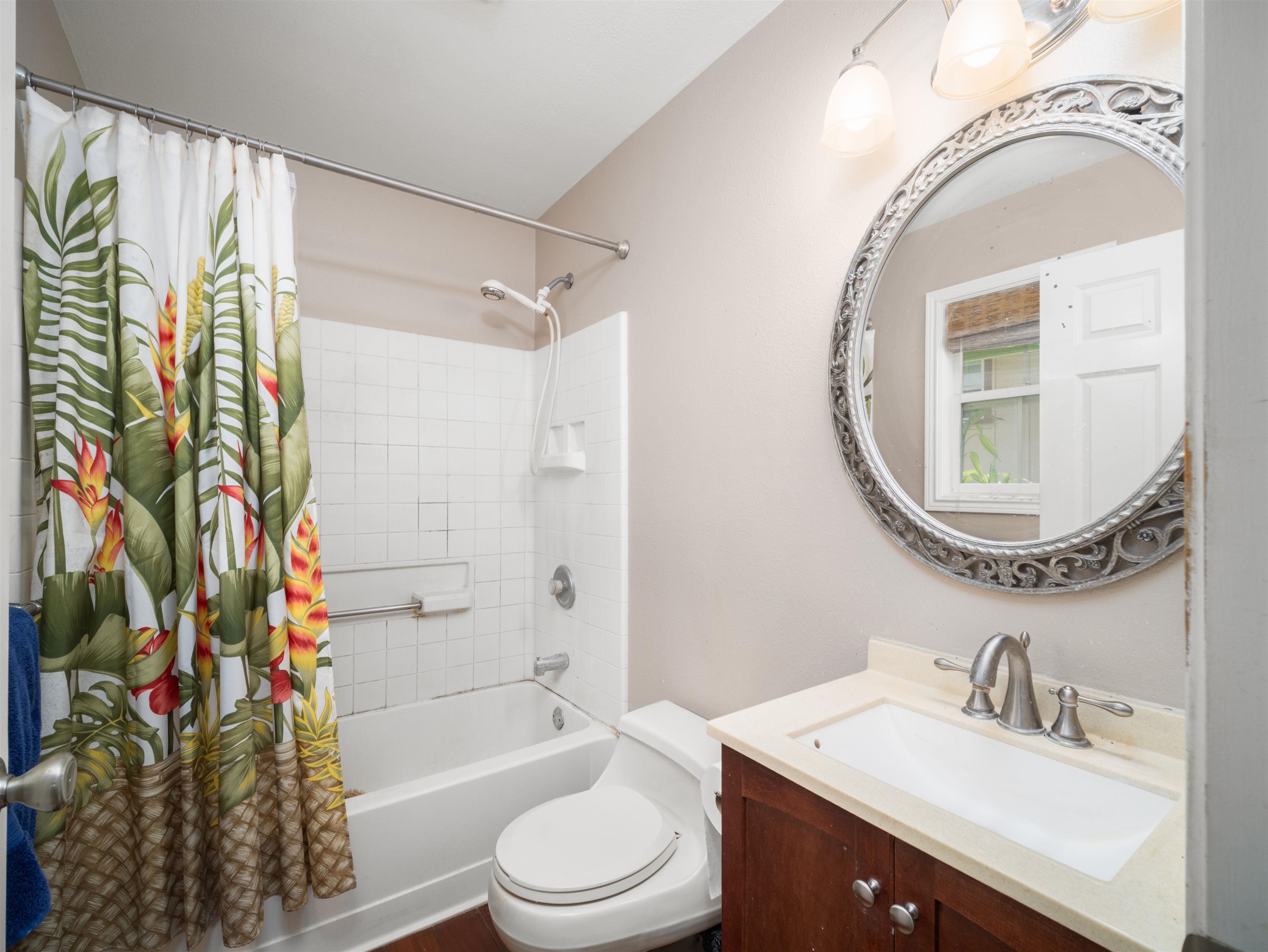 325  Thirteenth St , Lanai home - photo 11 of 21