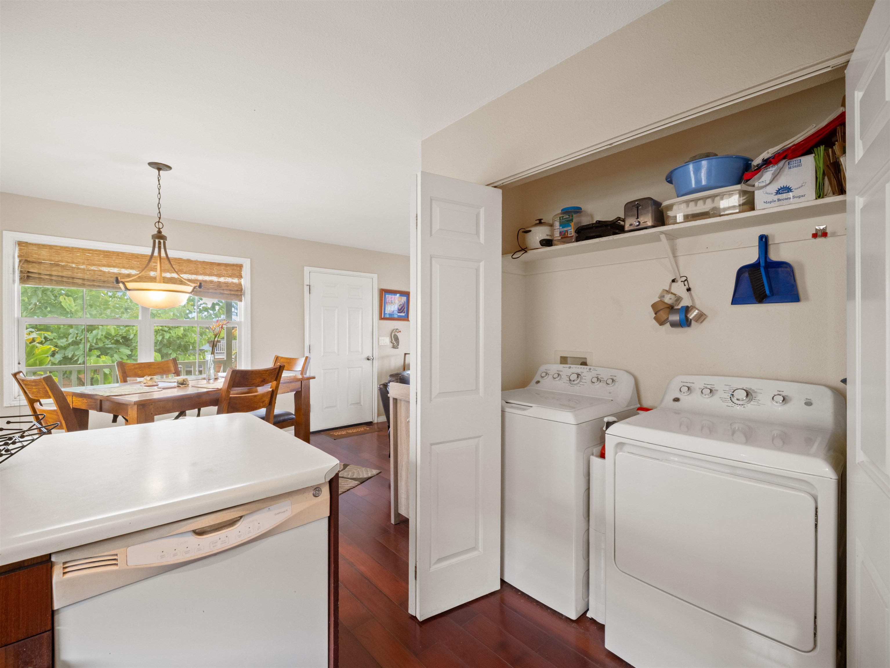 325  Thirteenth St , Lanai home - photo 5 of 21