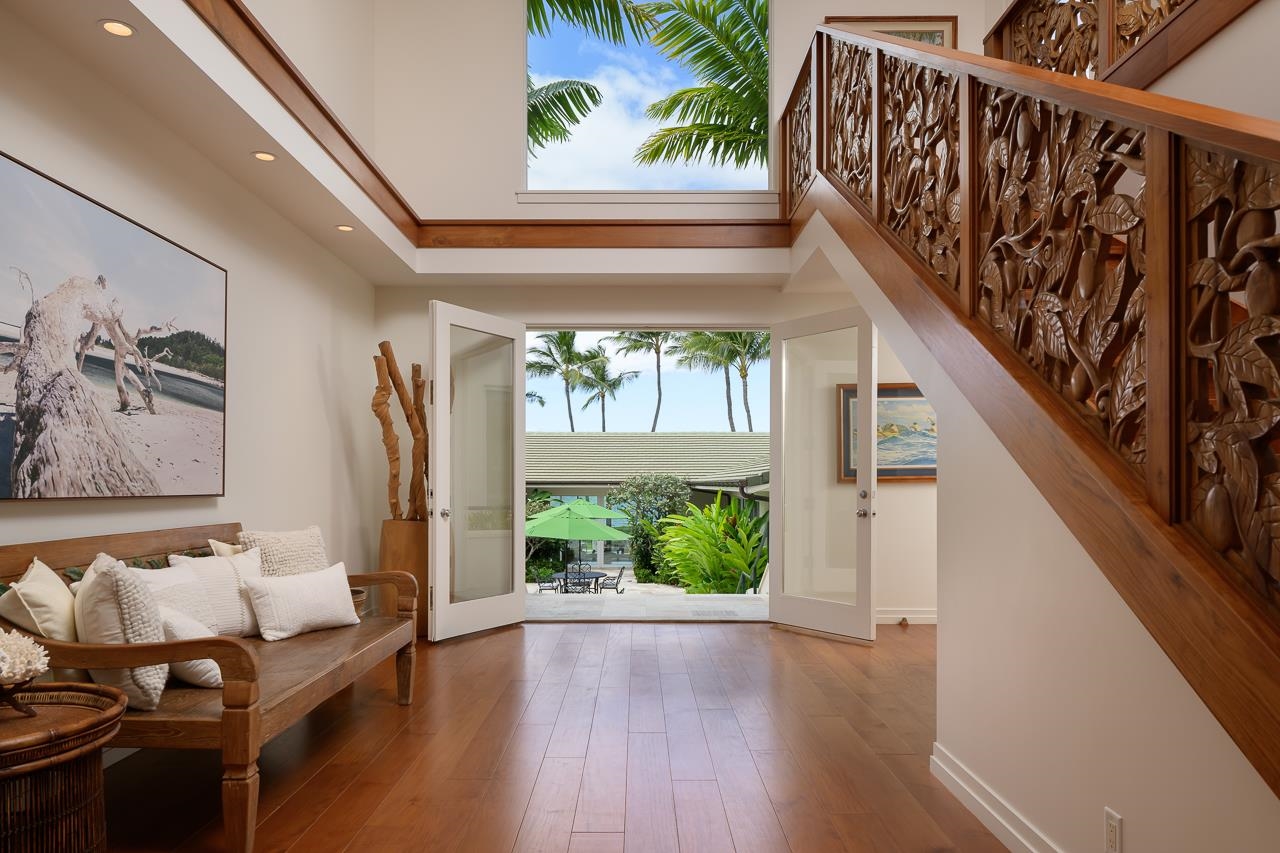 3254  Kihei Rd Keawakapu Beach, Kihei home - photo 2 of 32