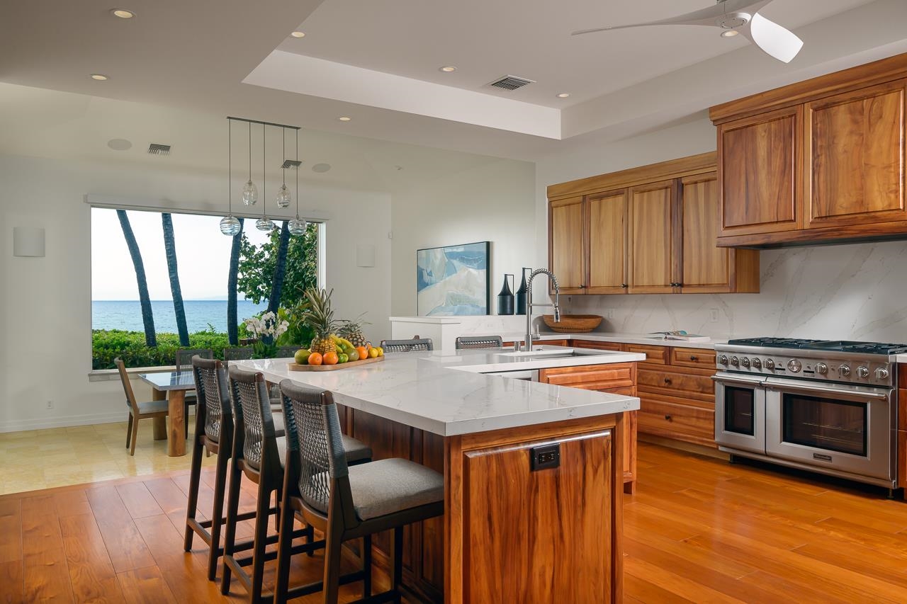 3254  Kihei Rd Keawakapu Beach, Kihei home - photo 9 of 32