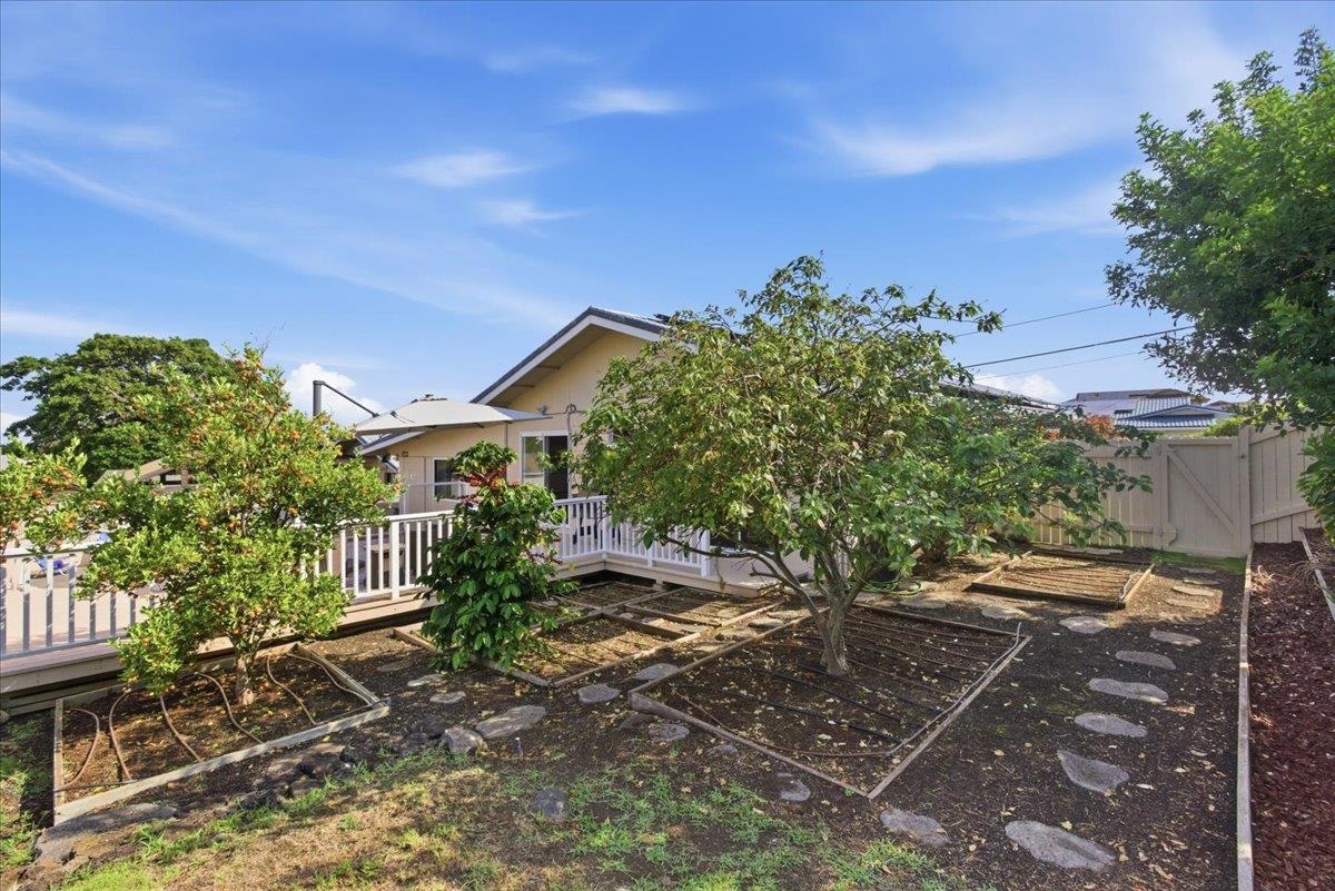 3260  Kihapai Pl , Pukalani home - photo 31 of 44
