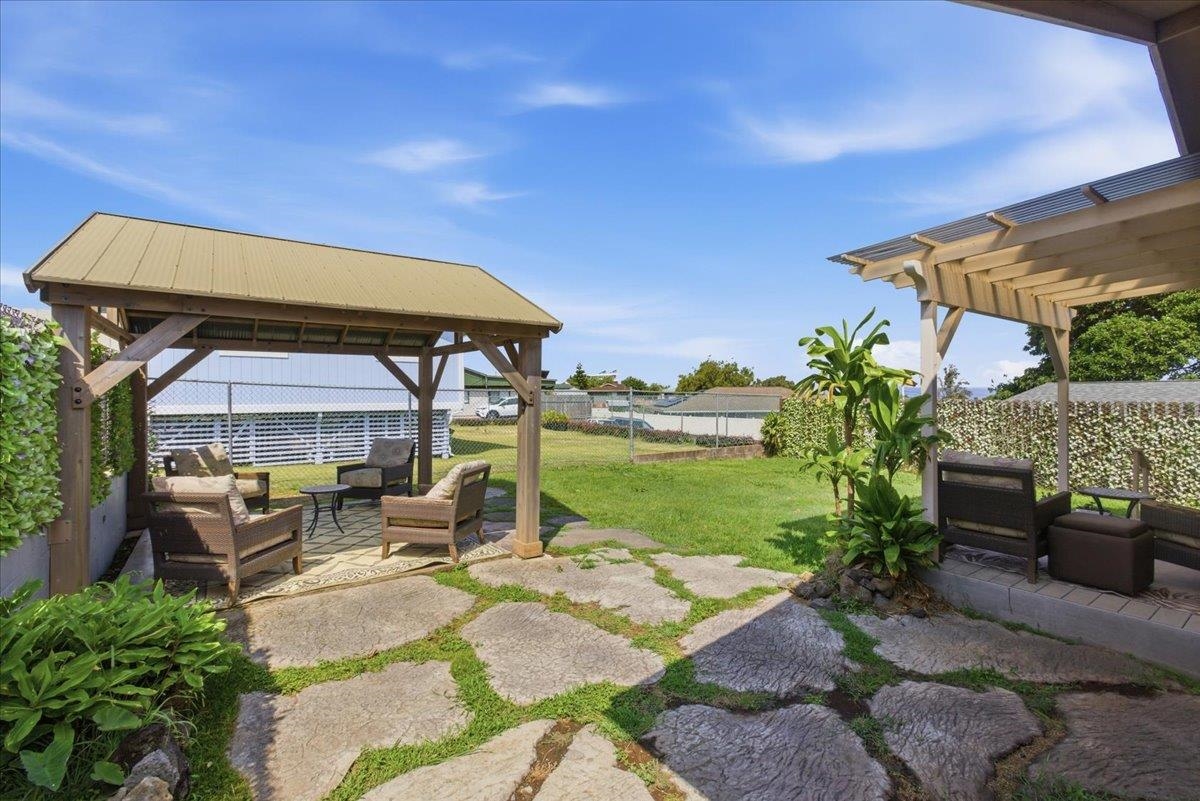 3260  Kihapai Pl , Pukalani home - photo 36 of 44