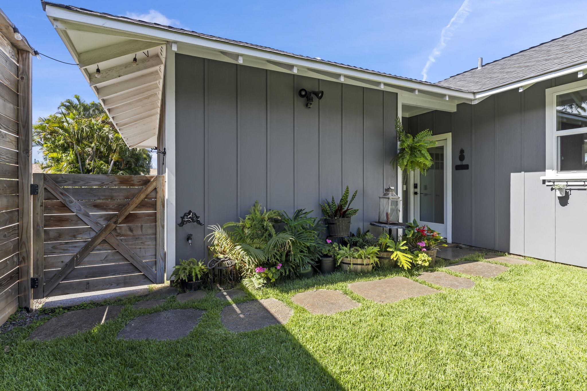 3267 C  Akala Dr Maui Meadows, Maui Meadows home - photo 37 of 50