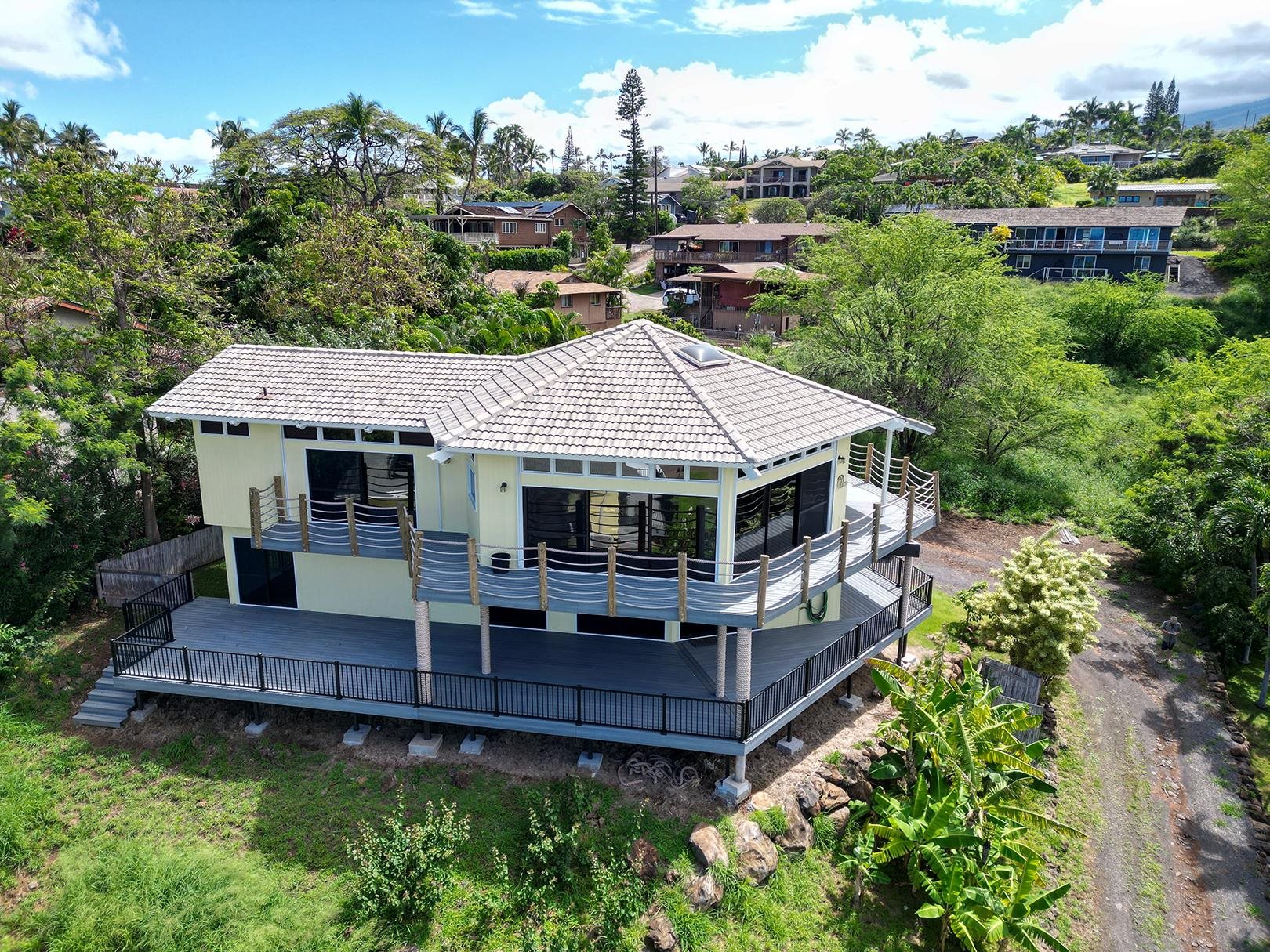 3275  Kehala Dr , Maui Meadows home - photo 3 of 50