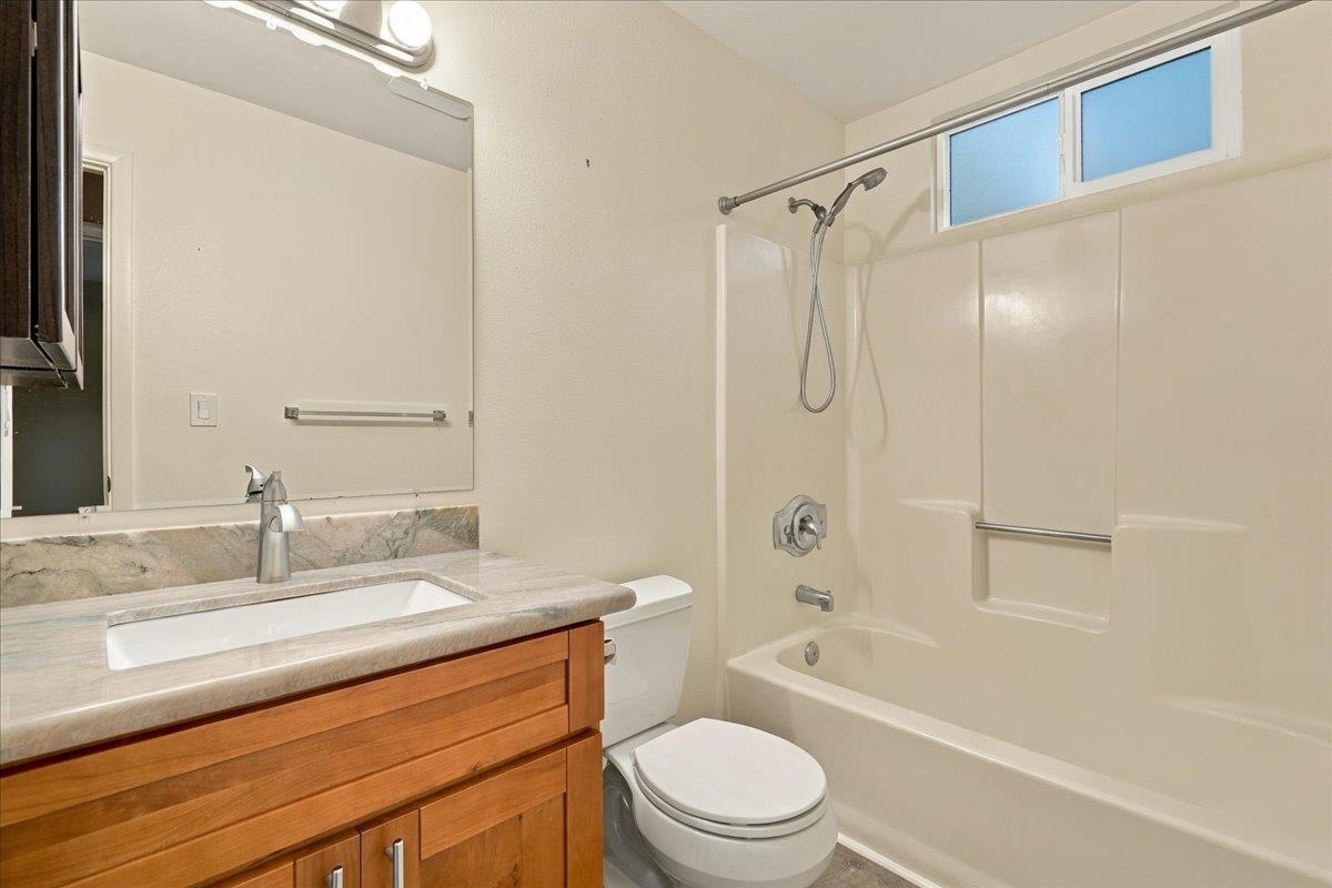 328  Kaomi Pl , Makawao/Olinda/Haliimaile home - photo 14 of 40
