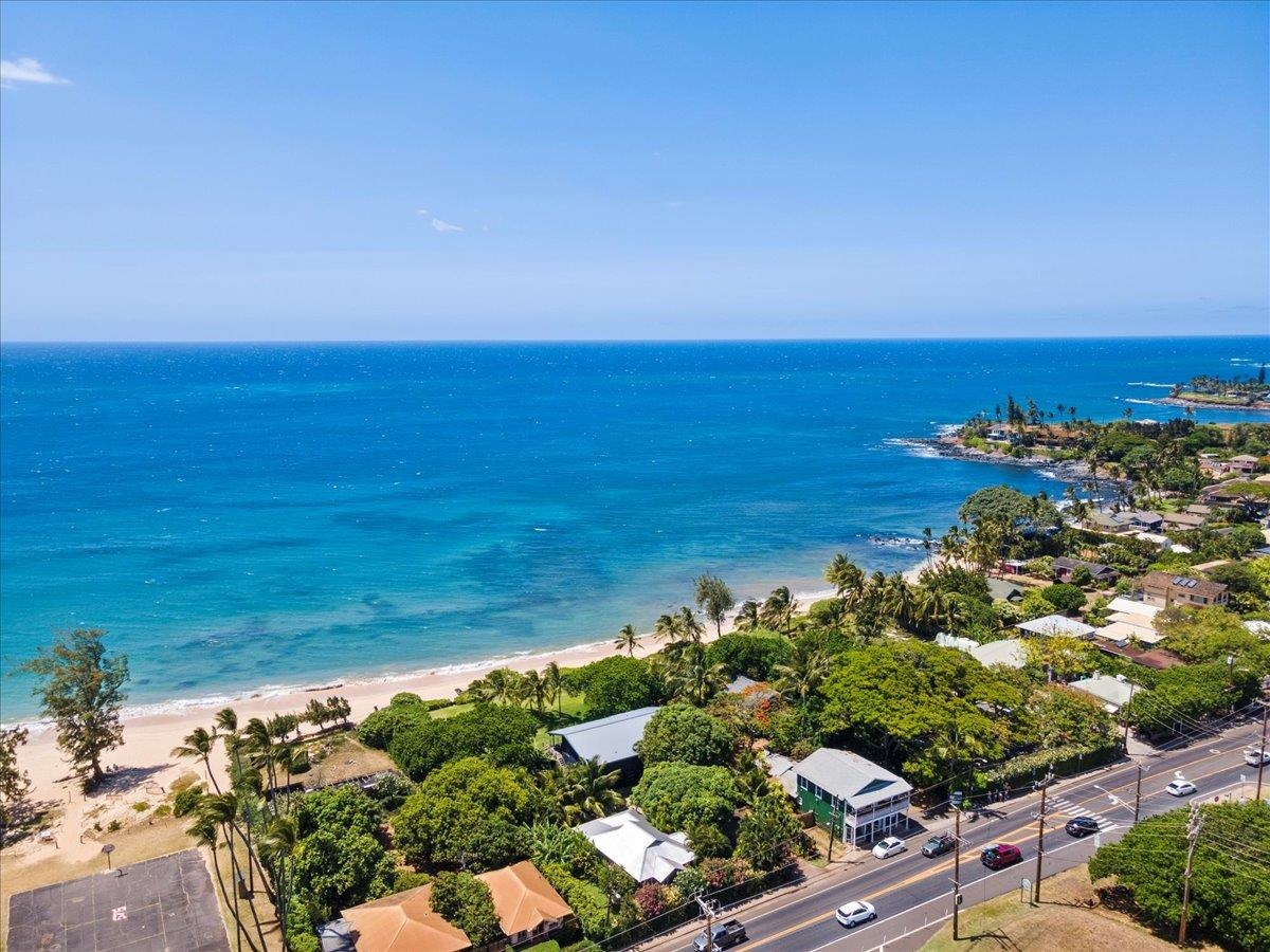 33  Hana Hwy Paia Town, Spreckelsville/Paia/Kuau home - photo 3 of 50