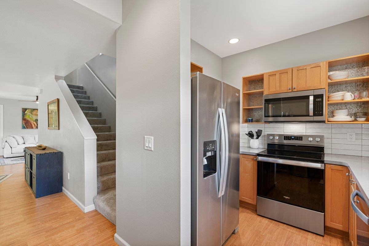 33  Hoku Pl , Spreckelsville/Paia/Kuau home - photo 4 of 24