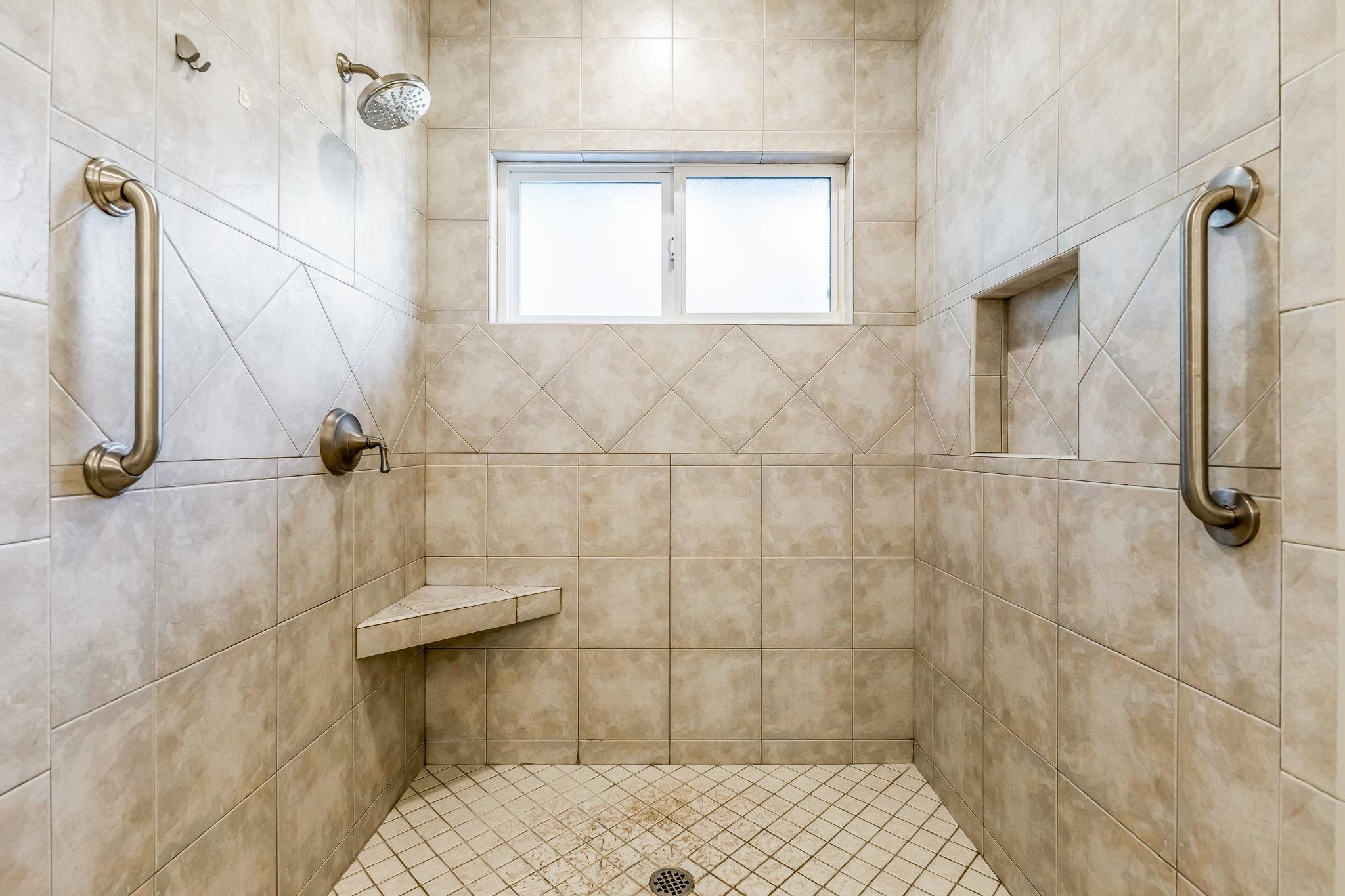 33  Keoneloa St Sandhills, Wailuku home - photo 24 of 40