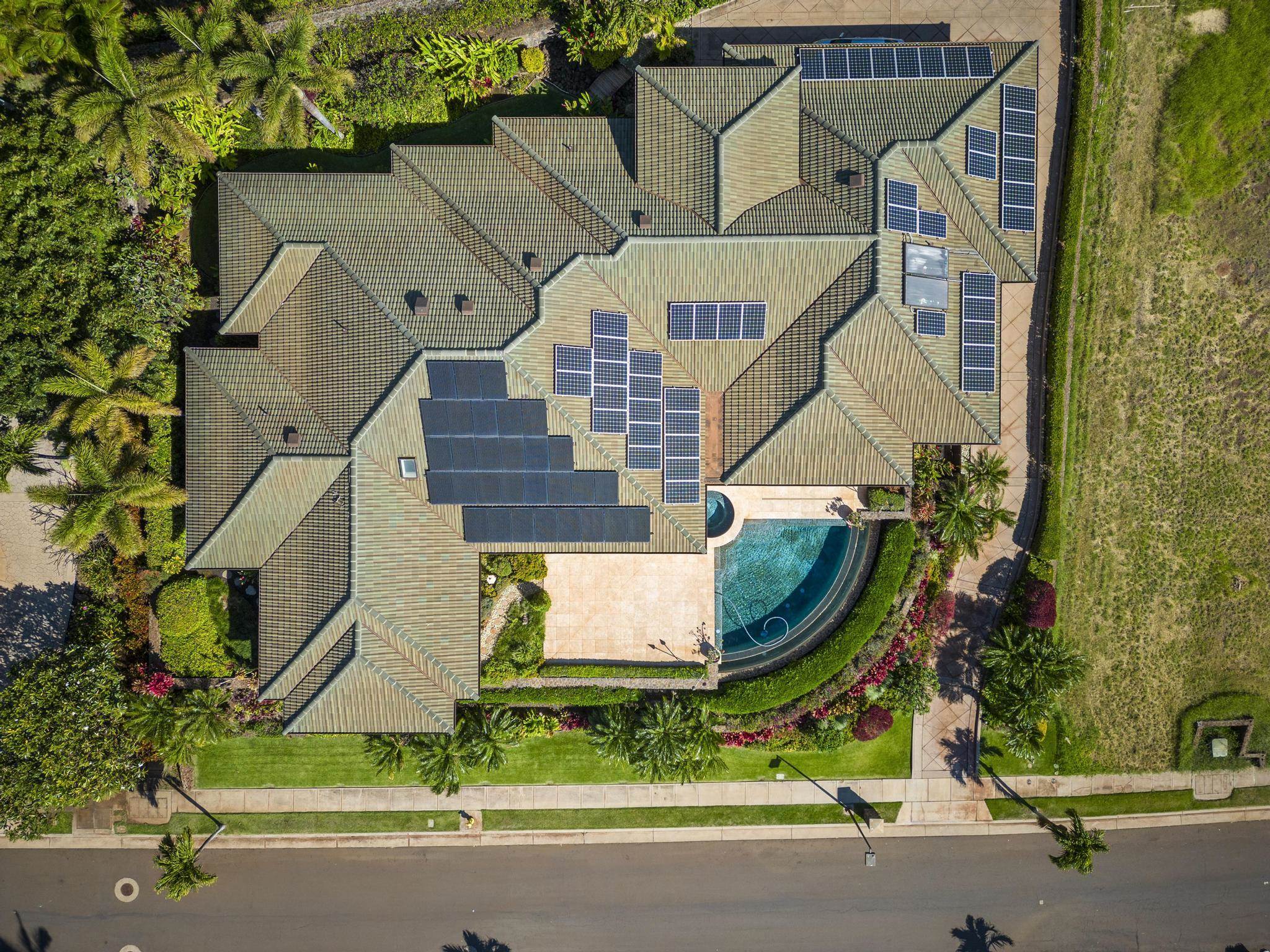 33  Mahi Pua Pl The Pinnacle At Kaanapali, Kaanapali home - photo 32 of 46