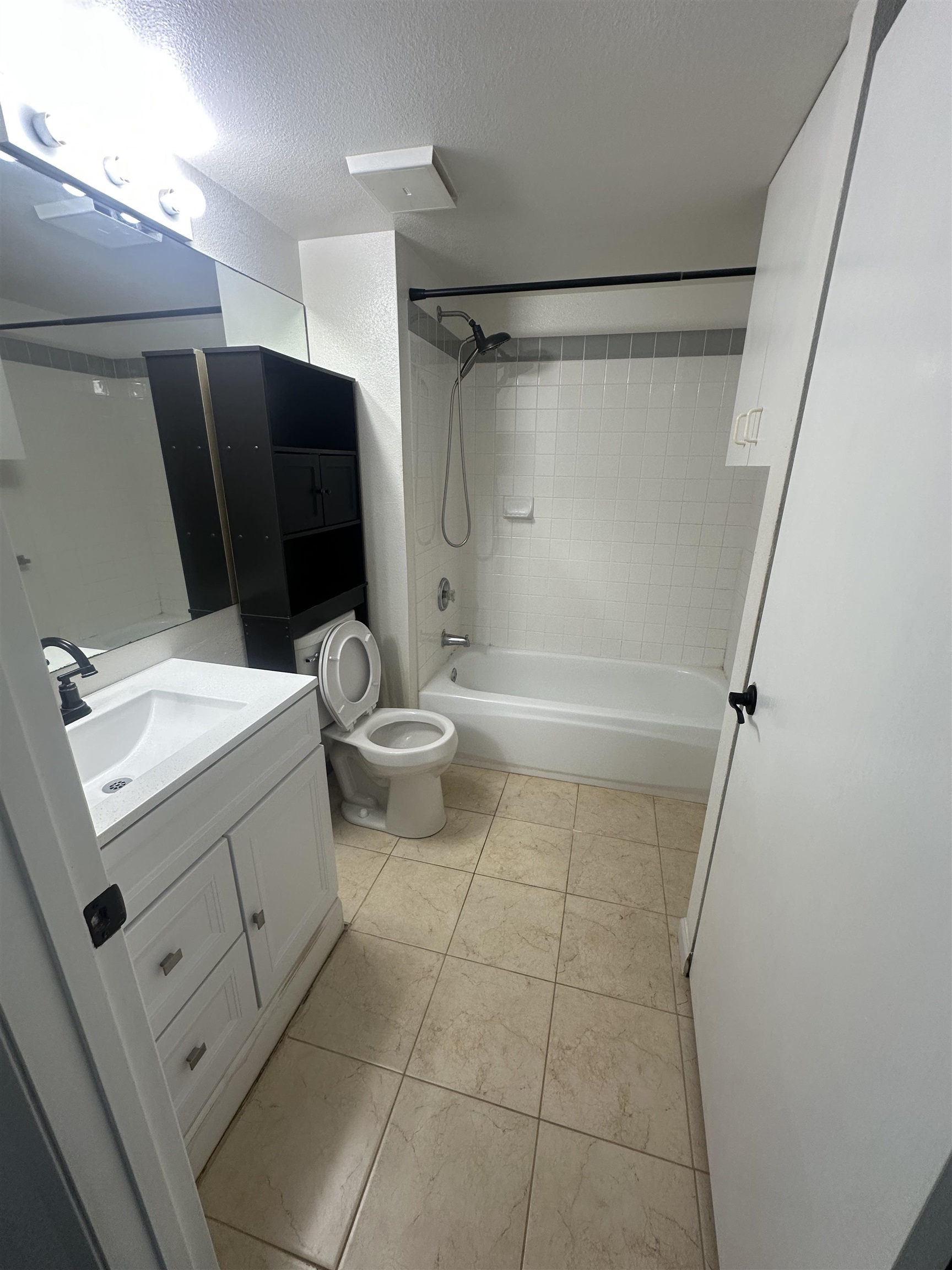 condo # , Wailuku, Hawaii - photo 5 of 14